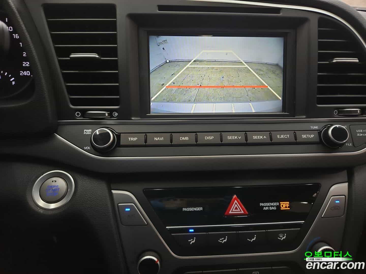 AVANTE Hyundai 2017.5-OPTION-016