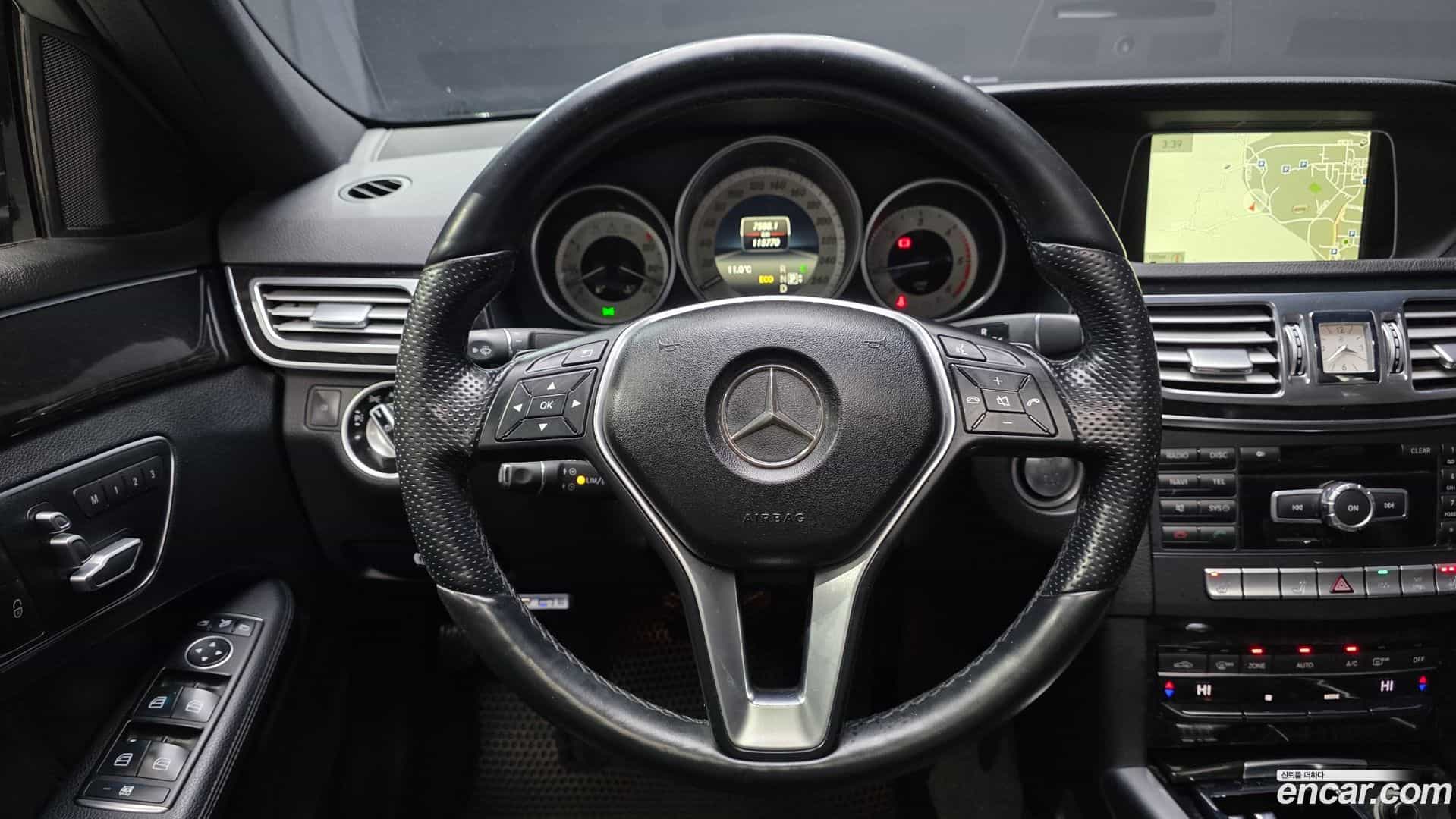 E-Class Mercedes-Benz 2013.10-OPTION-017
