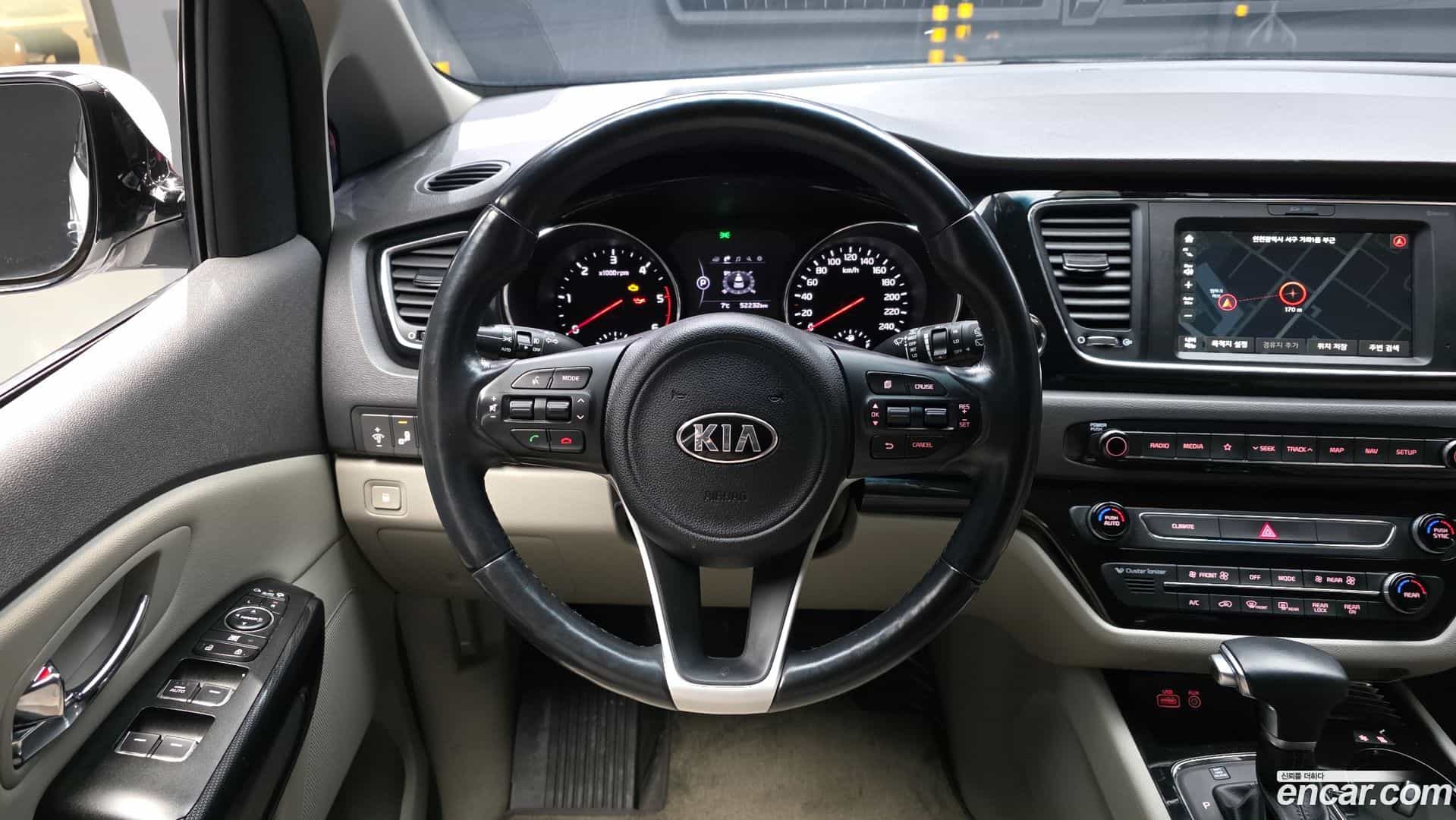 Canival Kia 2017.6-OPTION-017