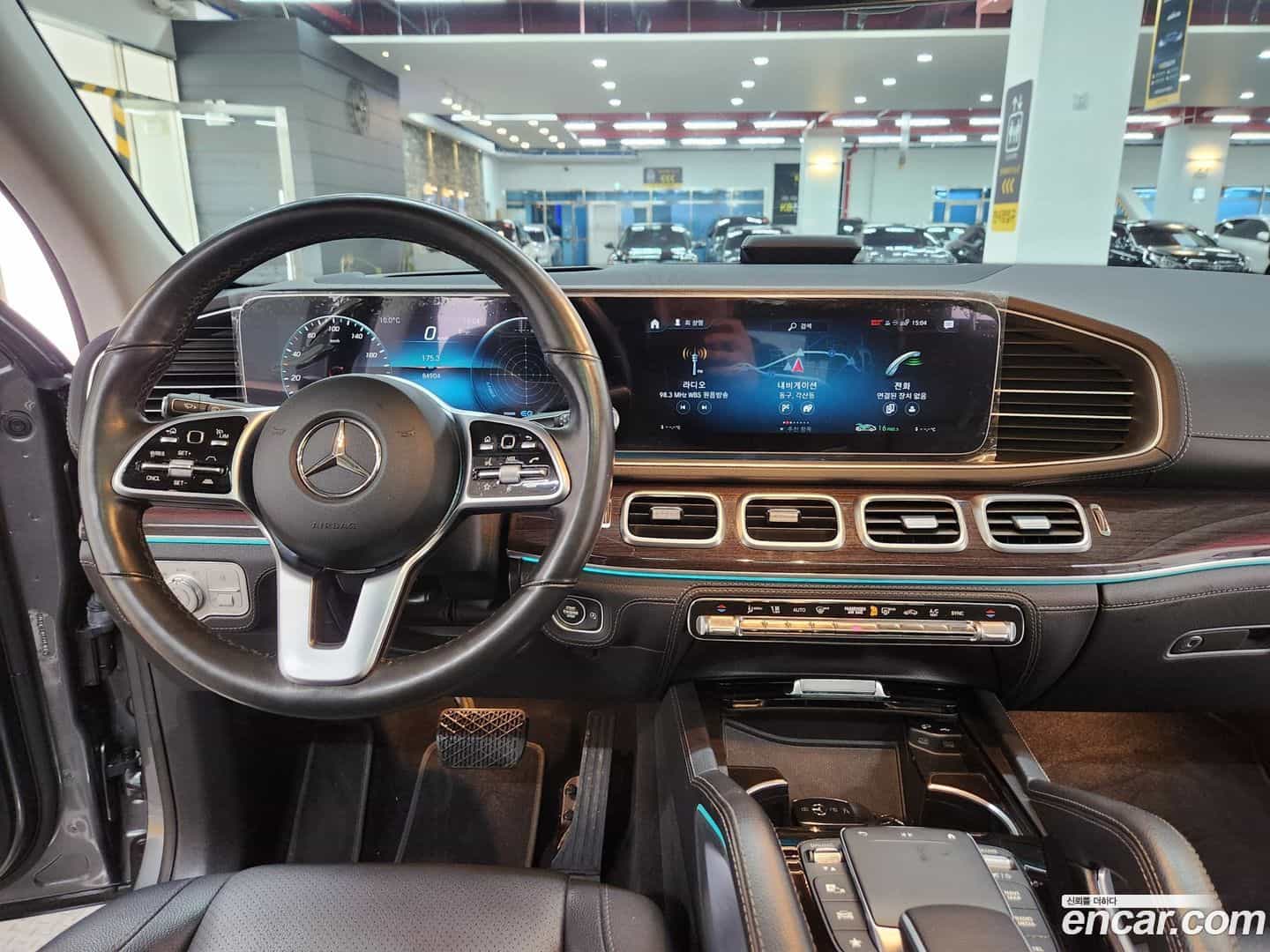 GLE-Class Mercedes-Benz 2022.4-OPTION-015