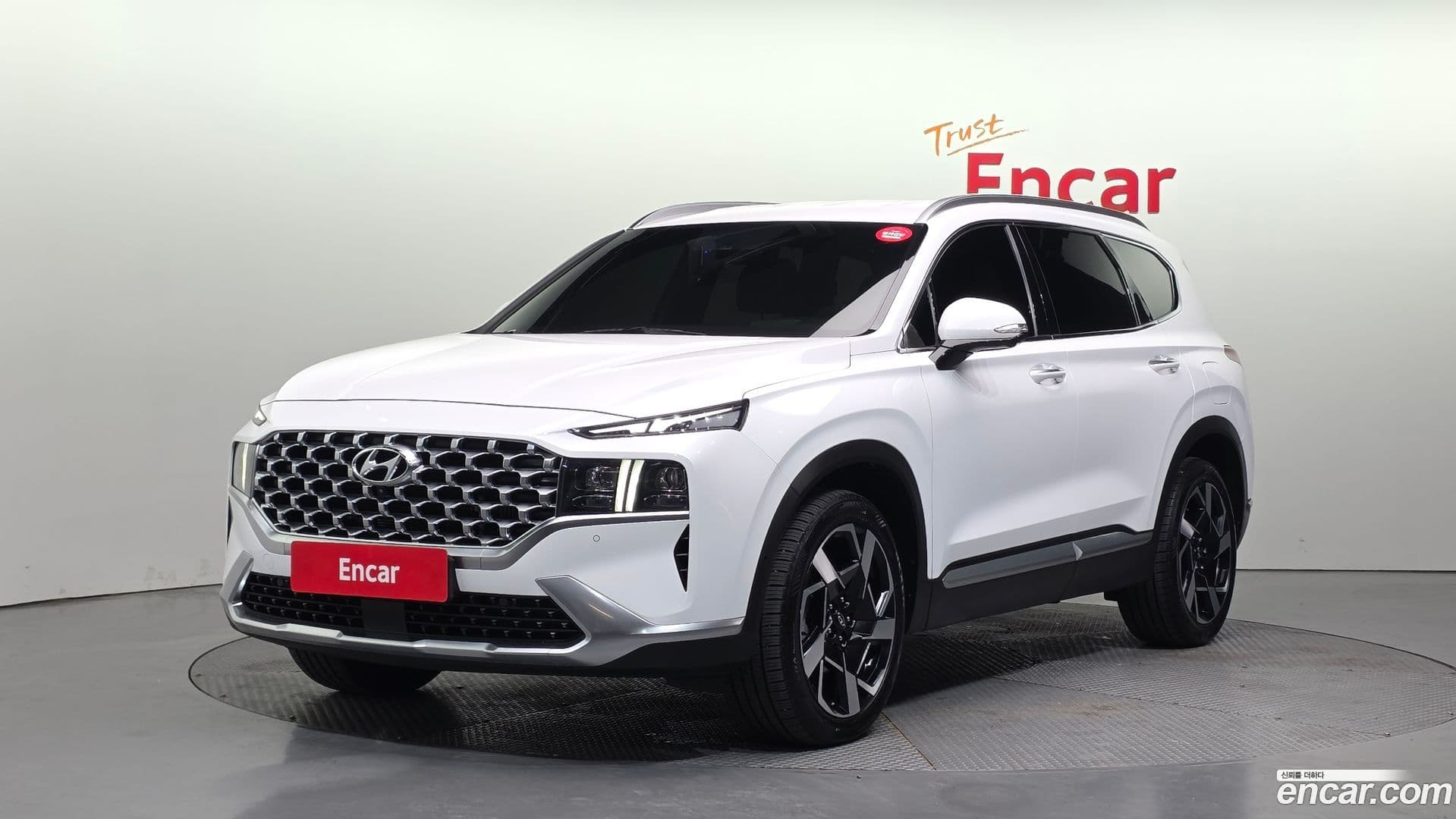 Main__Slider__Photo:Santafe Hyundai 2020.11-0