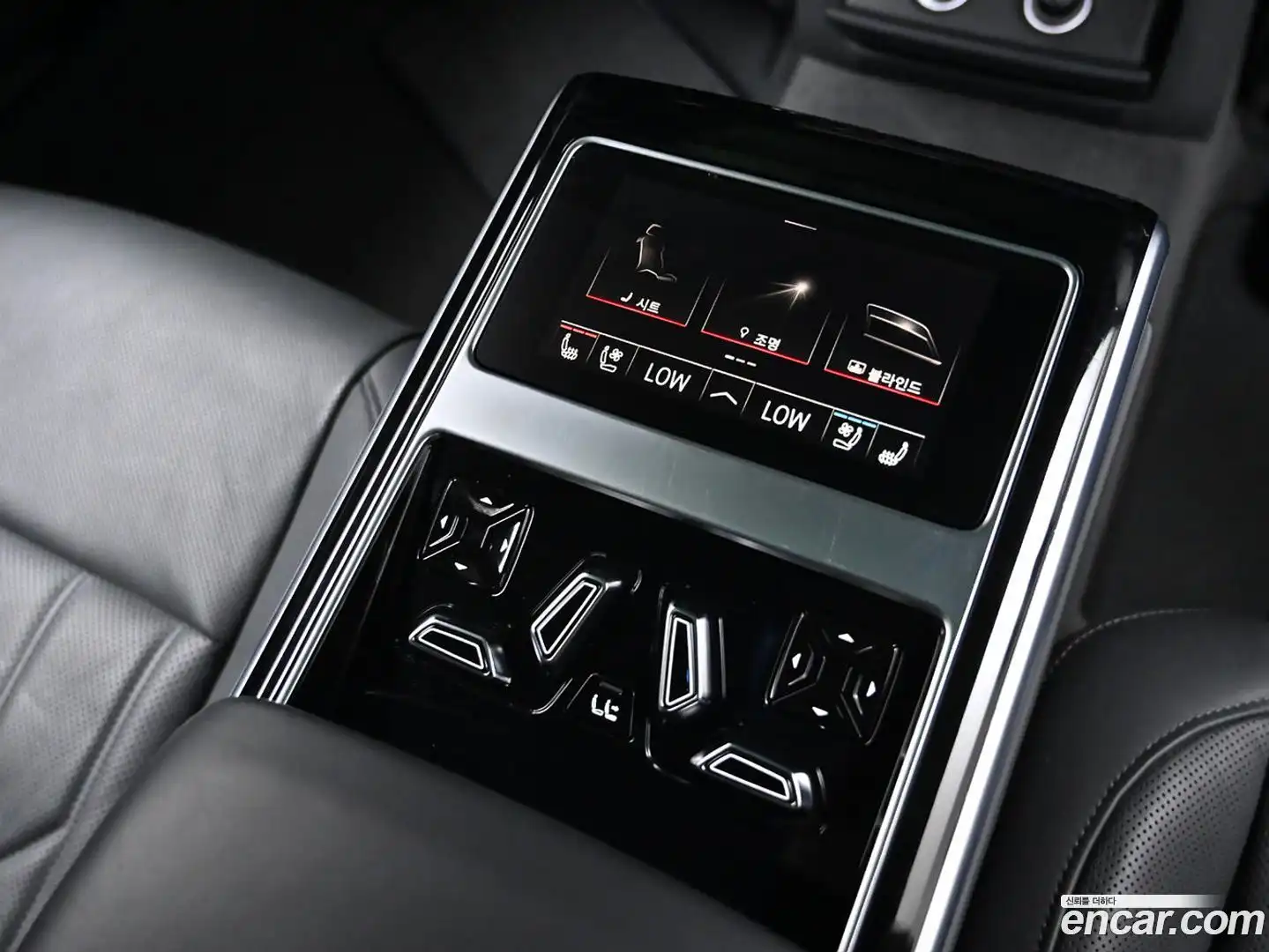 A8 Audi 2021.11-OPTION-020