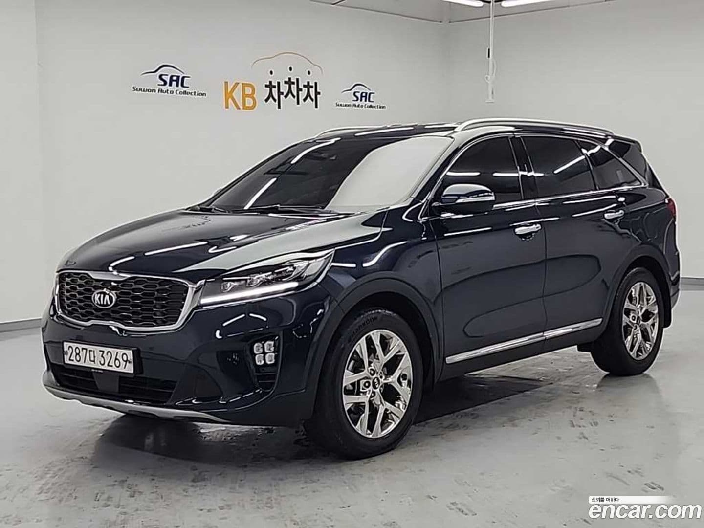 Main__Slider__Photo:Sorento Kia 2019.9-0
