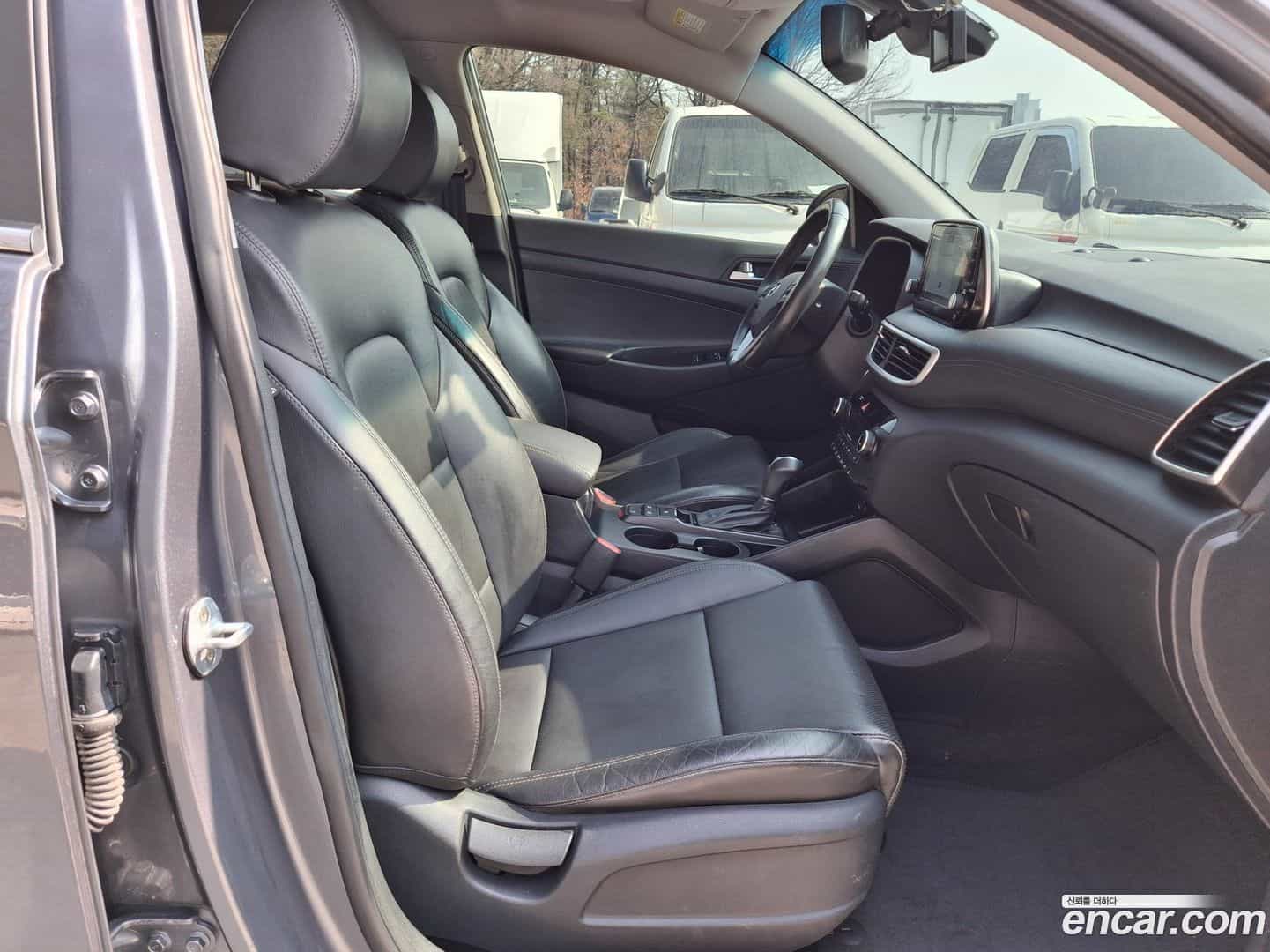 Tucson Hyundai 2019.1-INNER-007