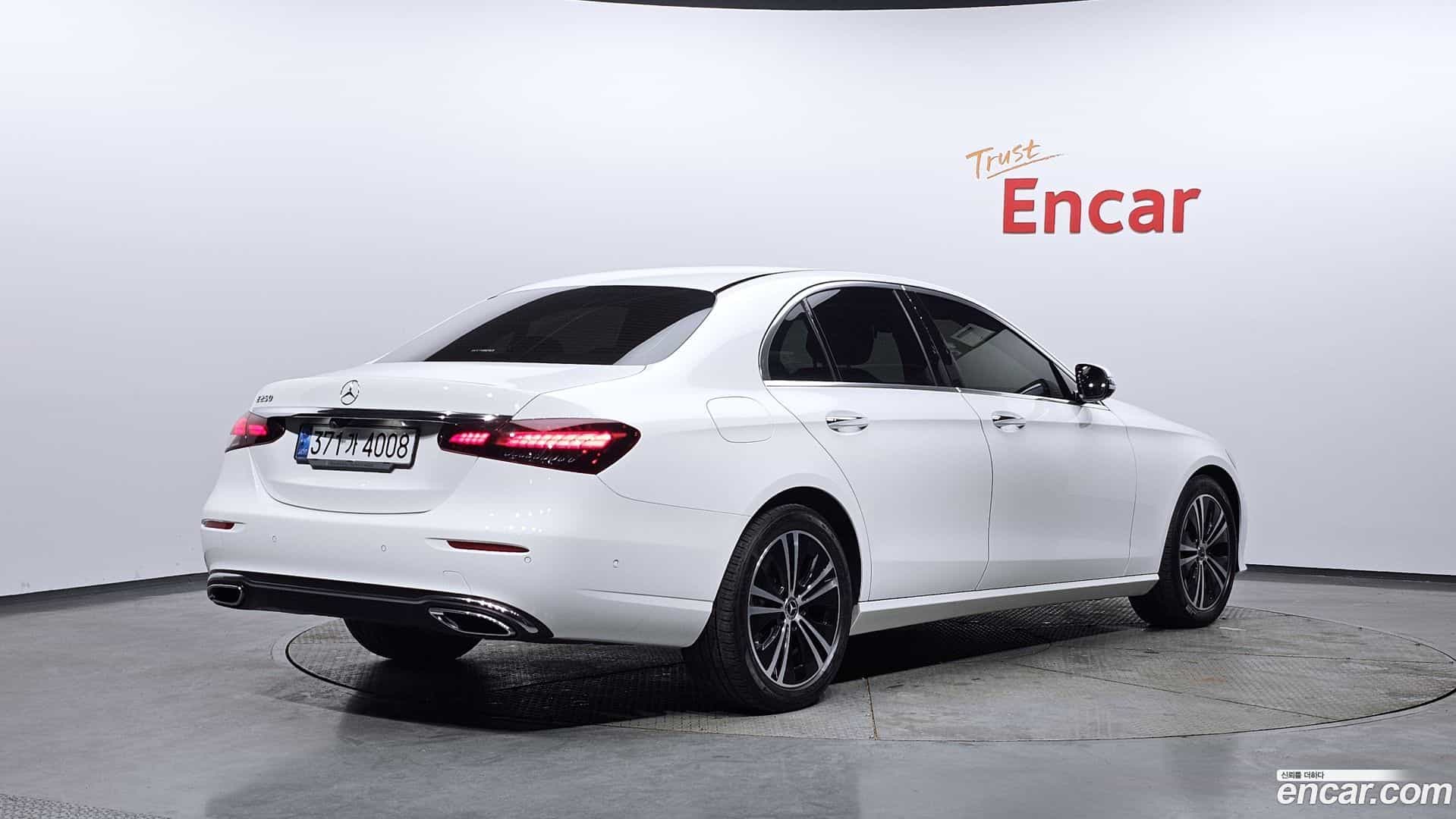 E-Class Mercedes-Benz 2021.3-OUTER-002