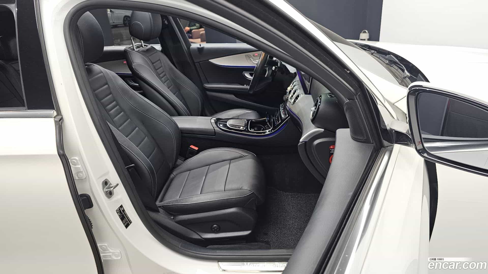 E-Class Mercedes-Benz 2021.3-OPTION-016
