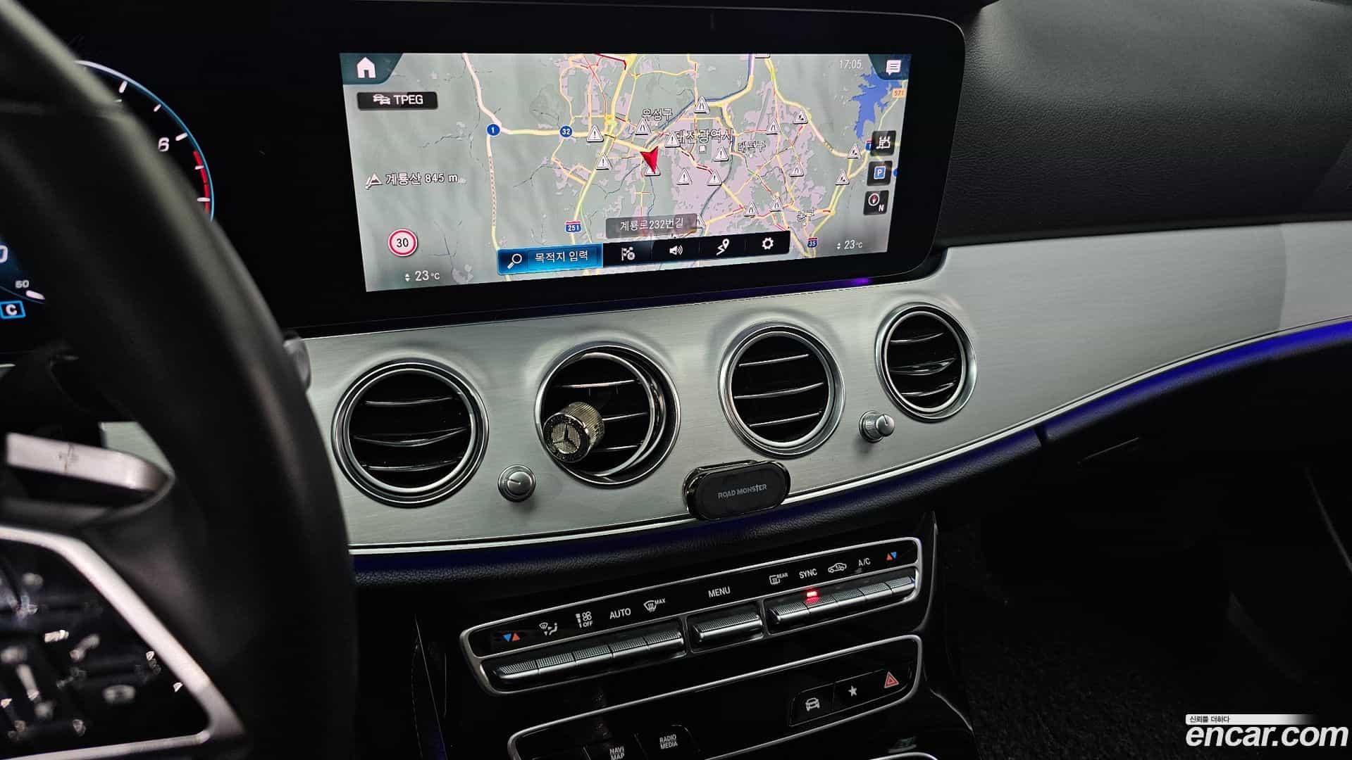 E-Class Mercedes-Benz 2021.3-OPTION-020