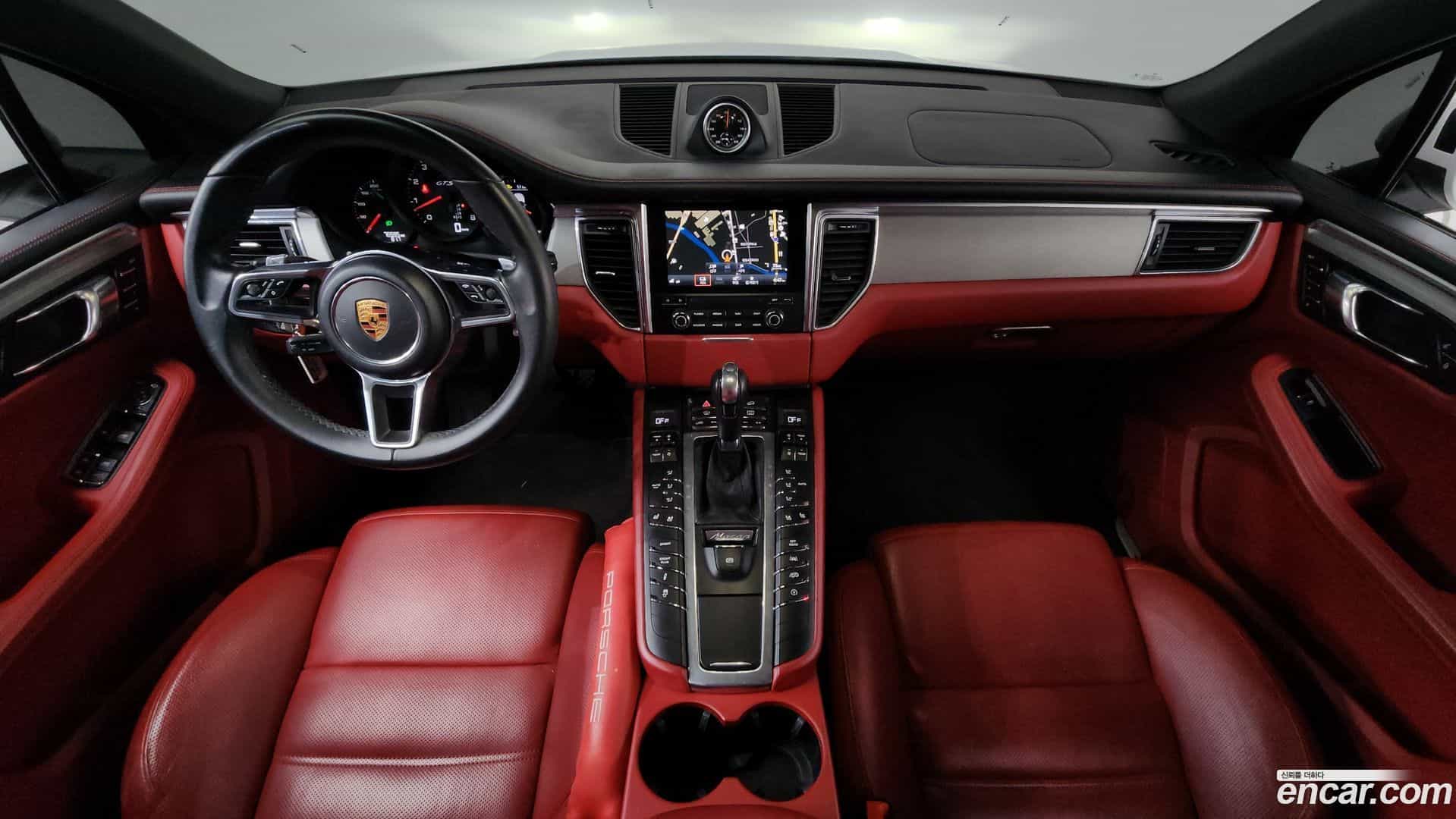 Macan Porsche 2018.0-INNER-007