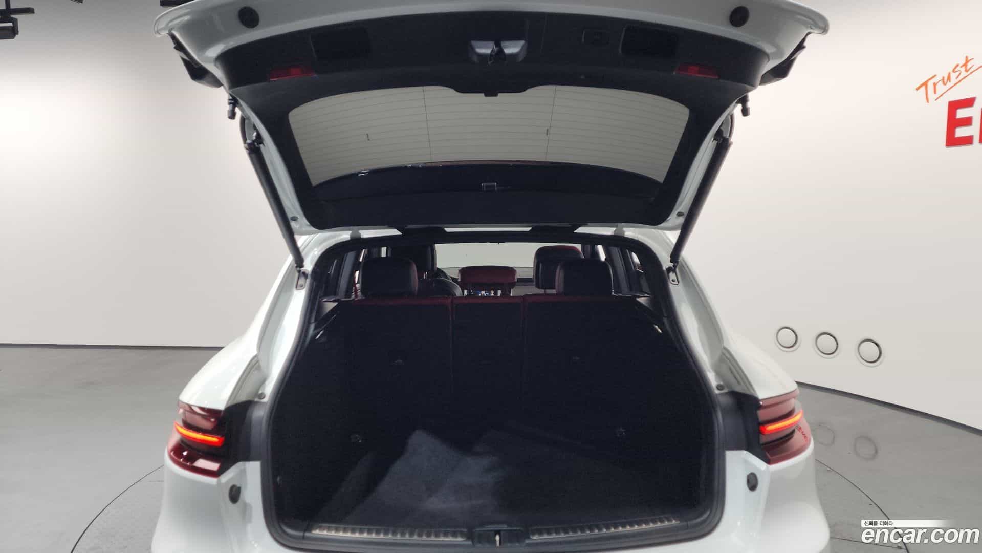 Macan Porsche 2018.0-OPTION-024