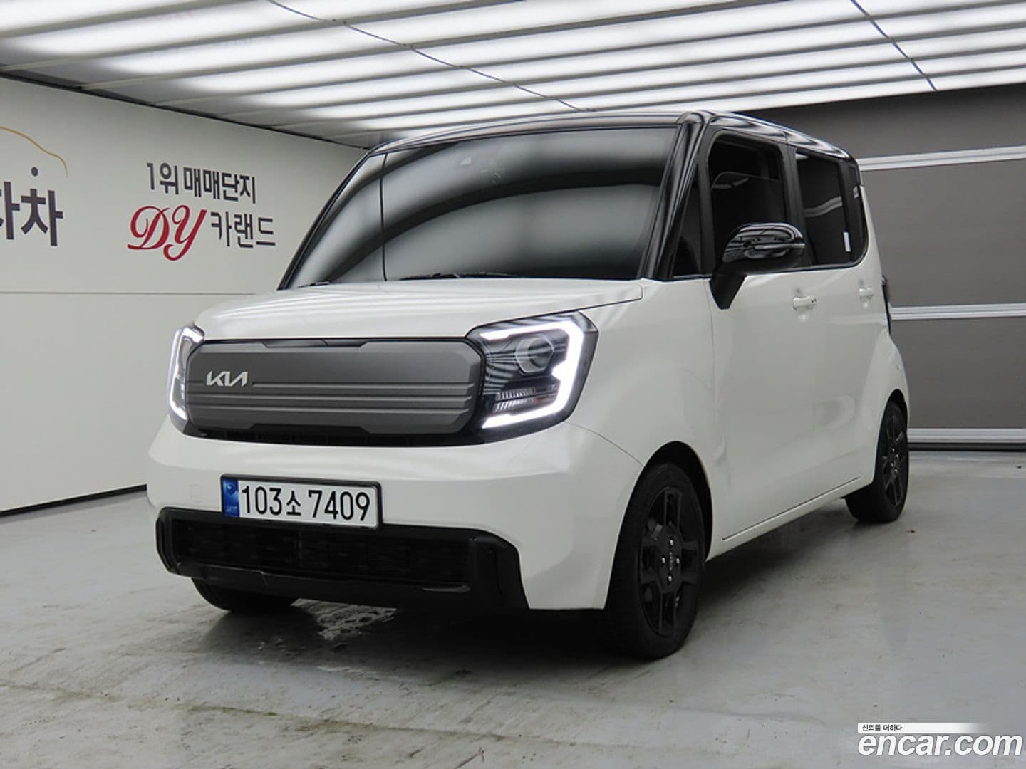 Main__Slider__Photo:RAY Kia 2023.3-0