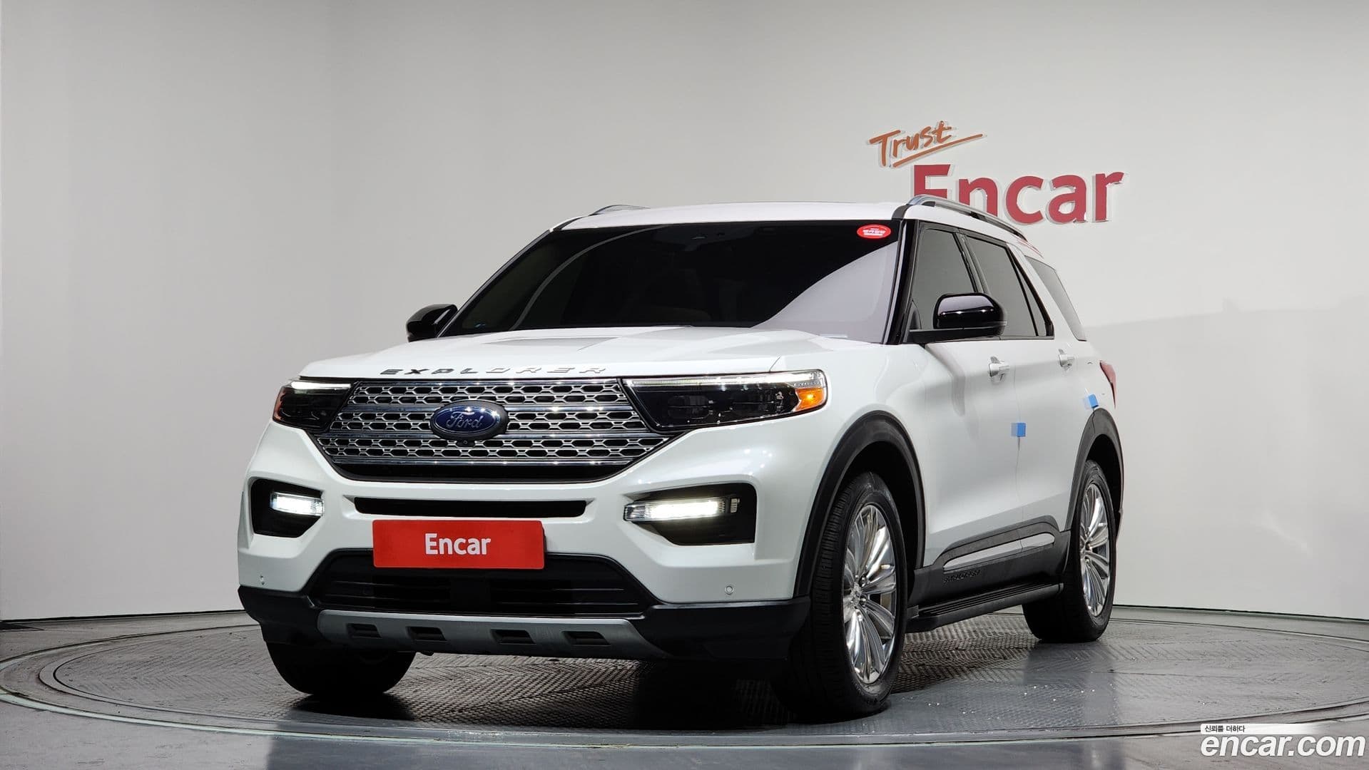 Main__Slider__Photo:Explorer Ford 2020.3-0