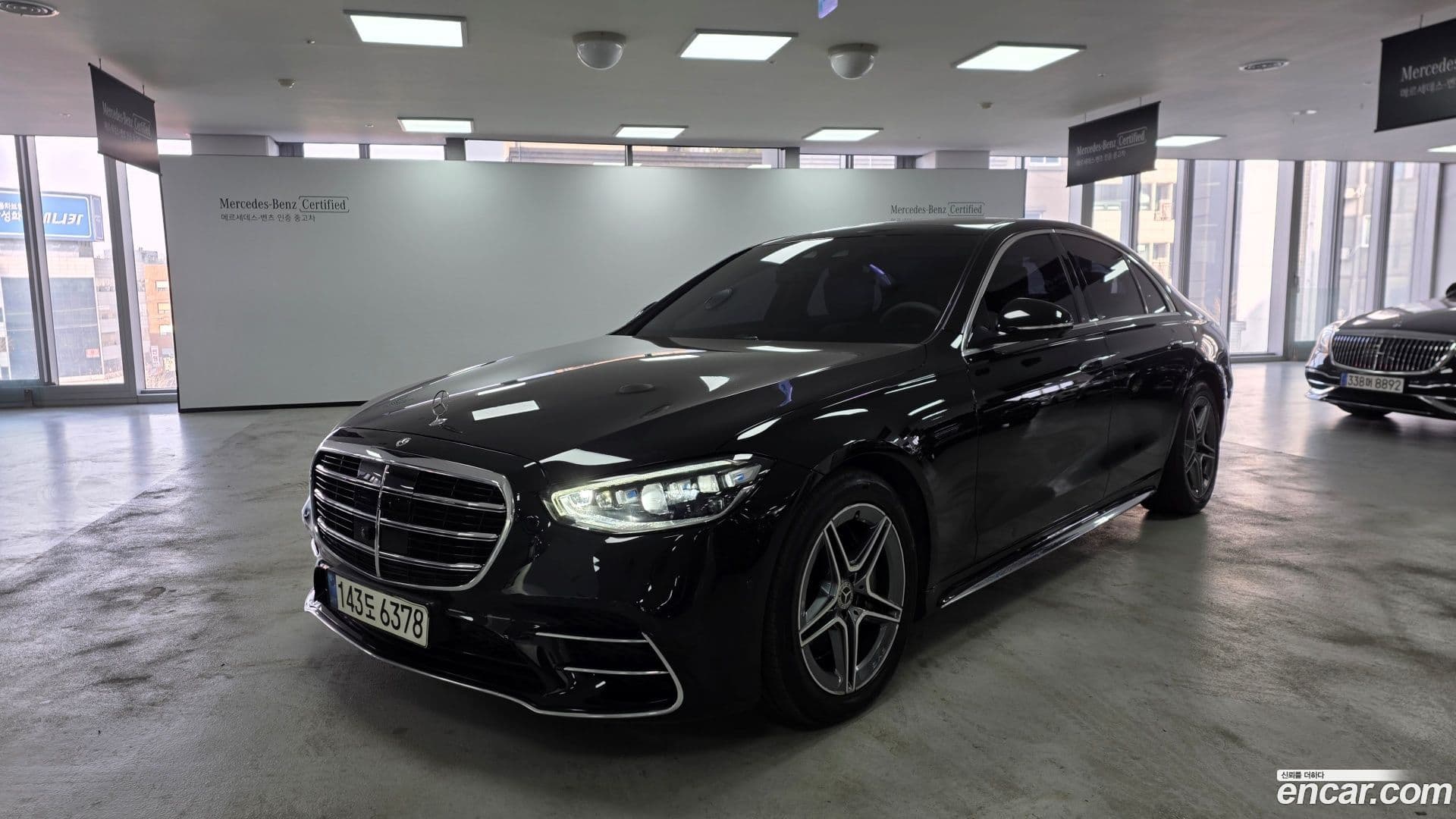 Main__Slider__Photo:S-Class Mercedes-Benz 2022.1-0