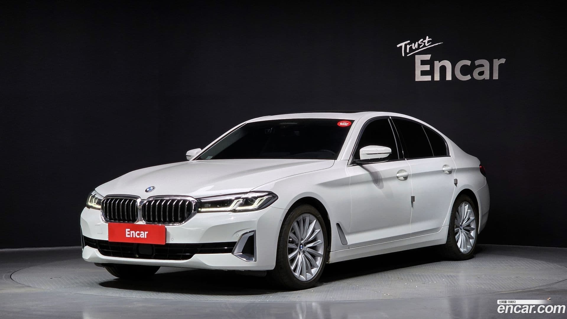 Main__Slider__Photo:5-Series BMW 2023.5-0