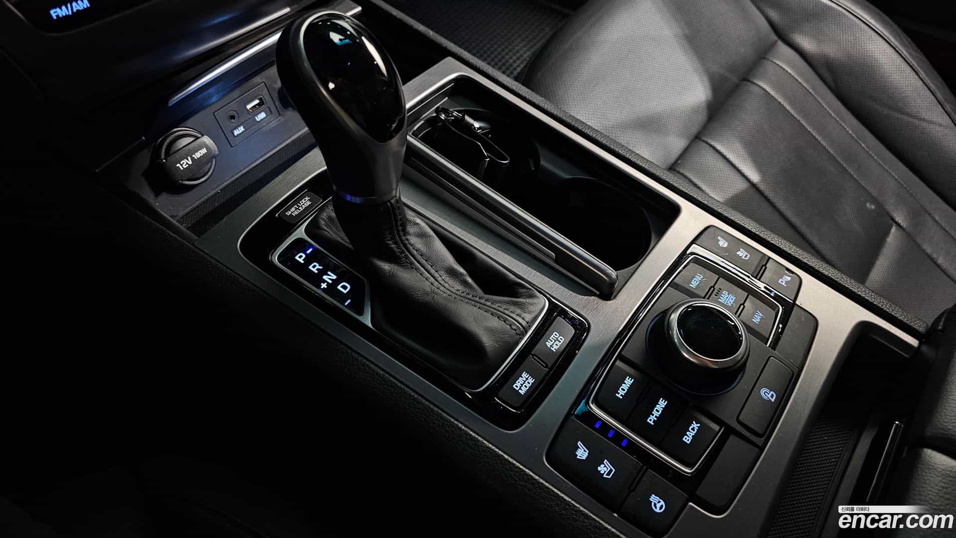 Genesis Hyundai 2016.6-INNER-009
