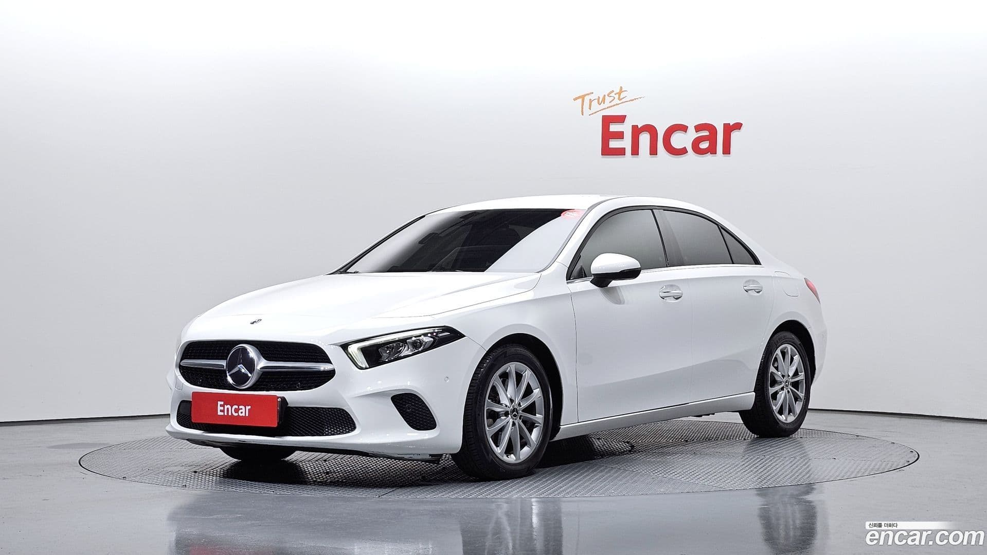 Main__Slider__Photo:A-Class Mercedes-Benz 2020.5-0