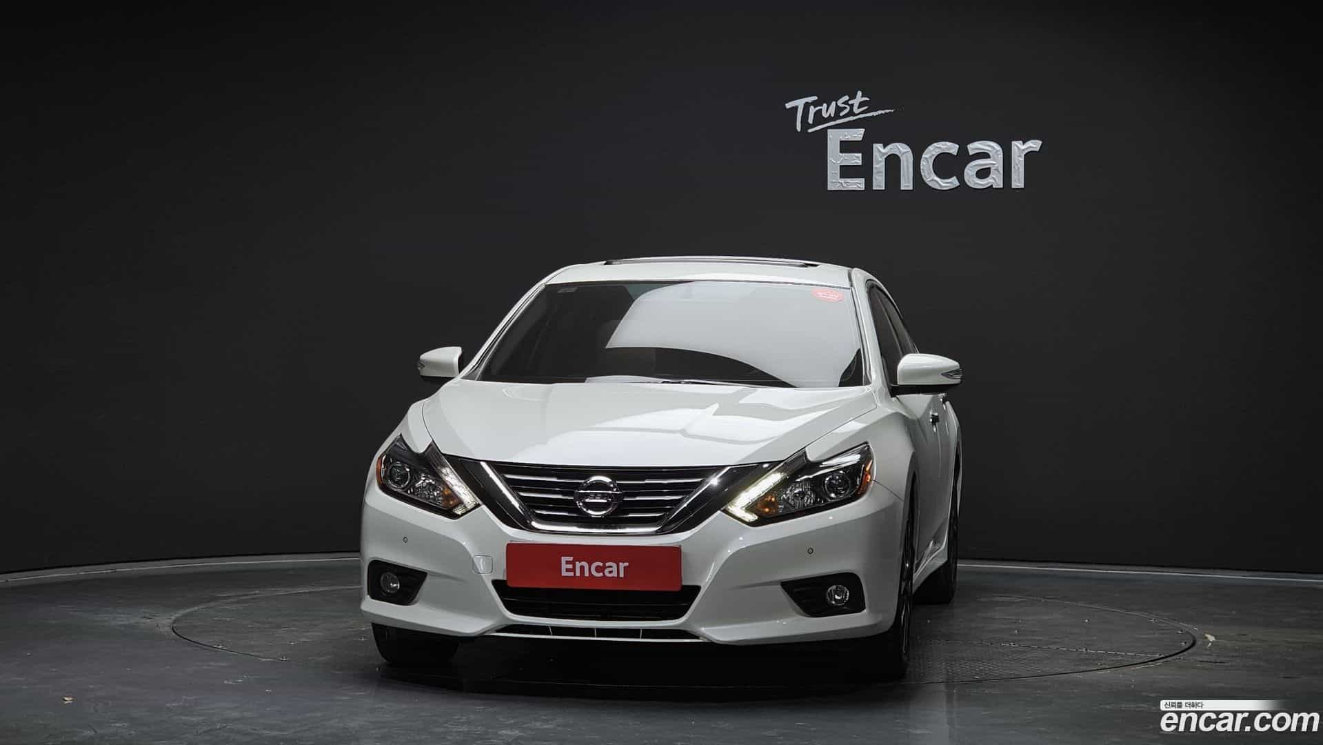 Altima Nissan 2017.2-OUTER-003
