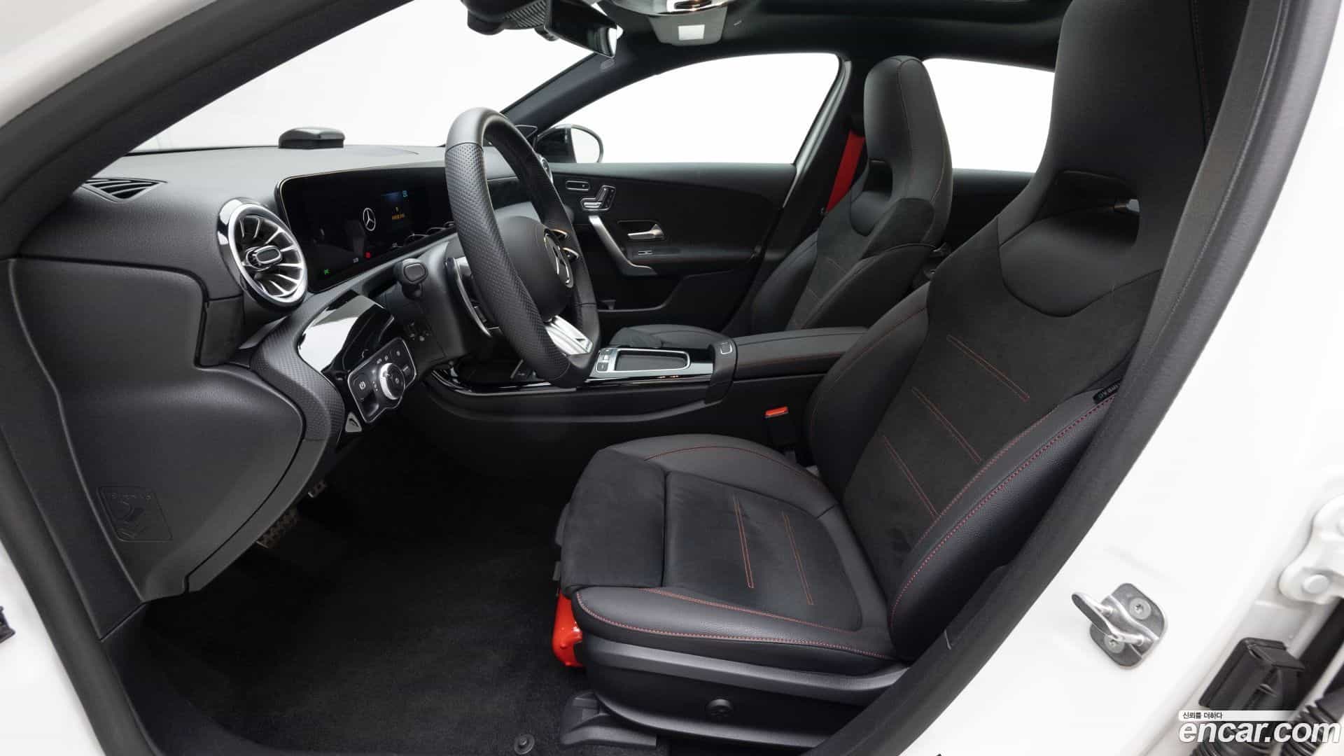 A-Class Mercedes-Benz 2025.6-OPTION-018