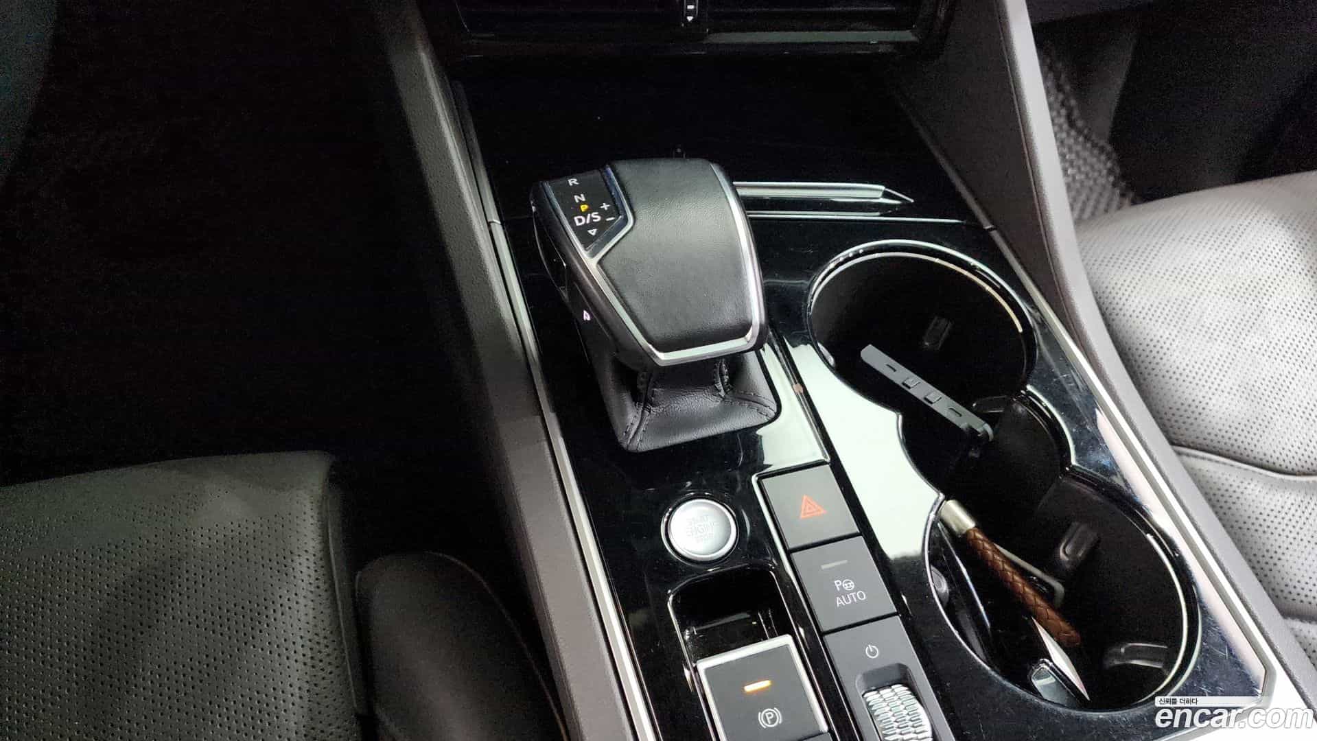 Touareg Volkswagen 2023.8-INNER-009