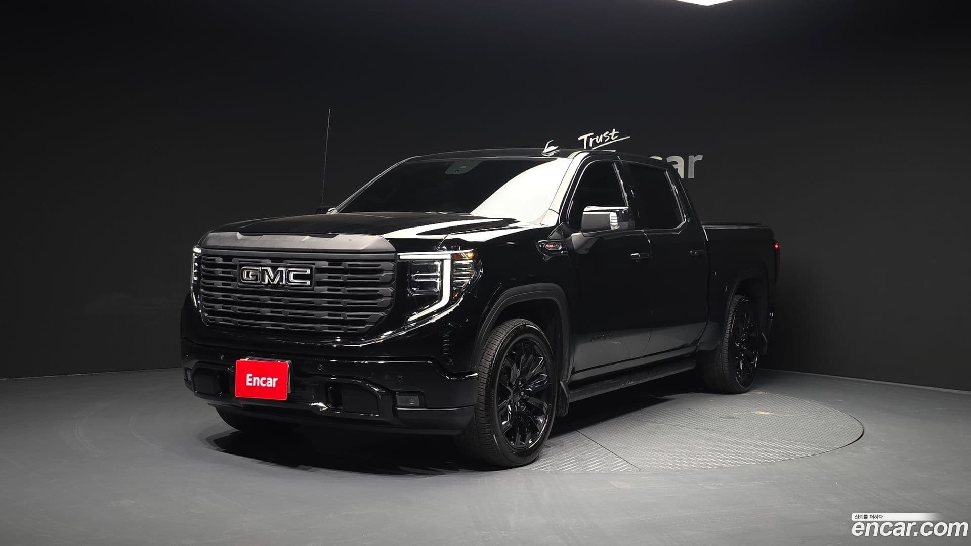 Main__Slider__Photo:Sierra GMC 2024.9-0