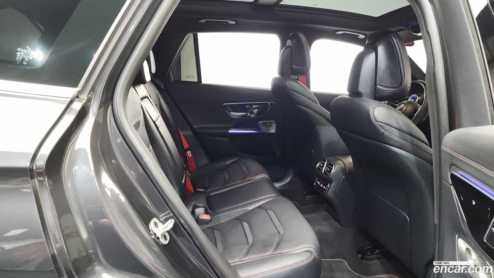 GLC-Class Mercedes-Benz 2024.9-OPTION-016