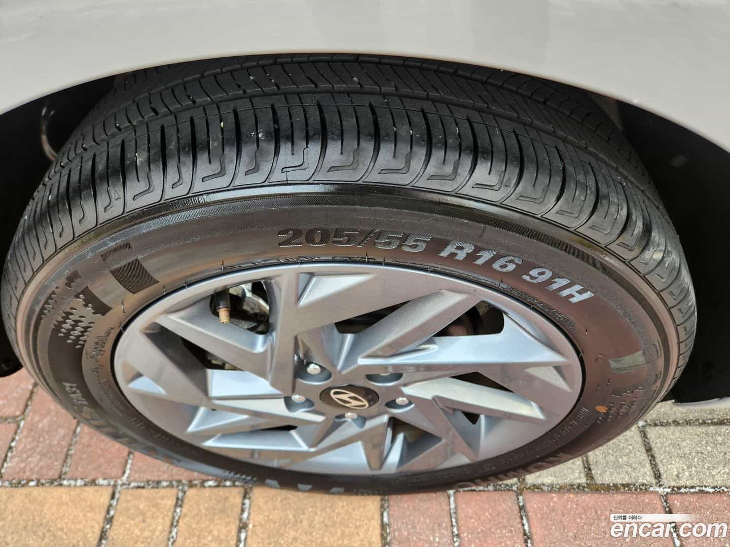 AVANTE Hyundai 2024.6-INNER-006