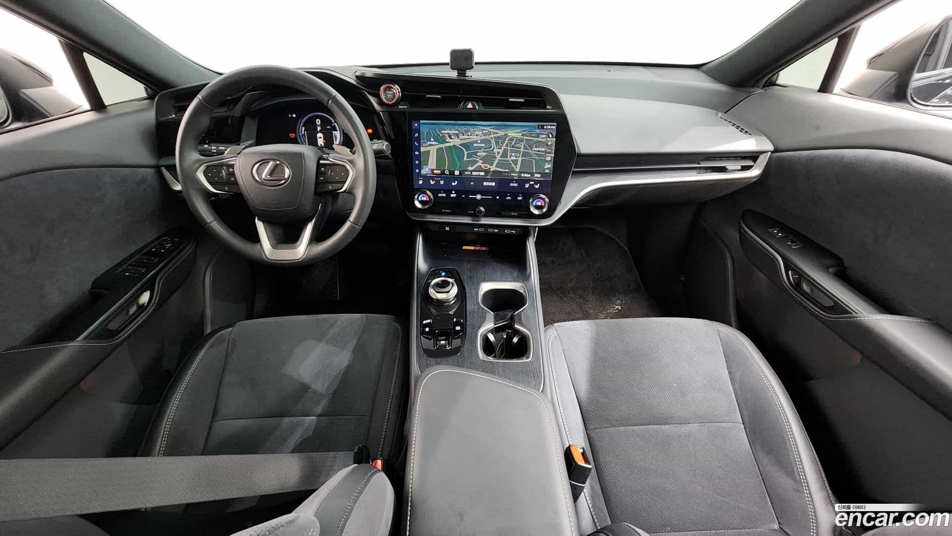 RZ Lexus 2023.11-INNER-007