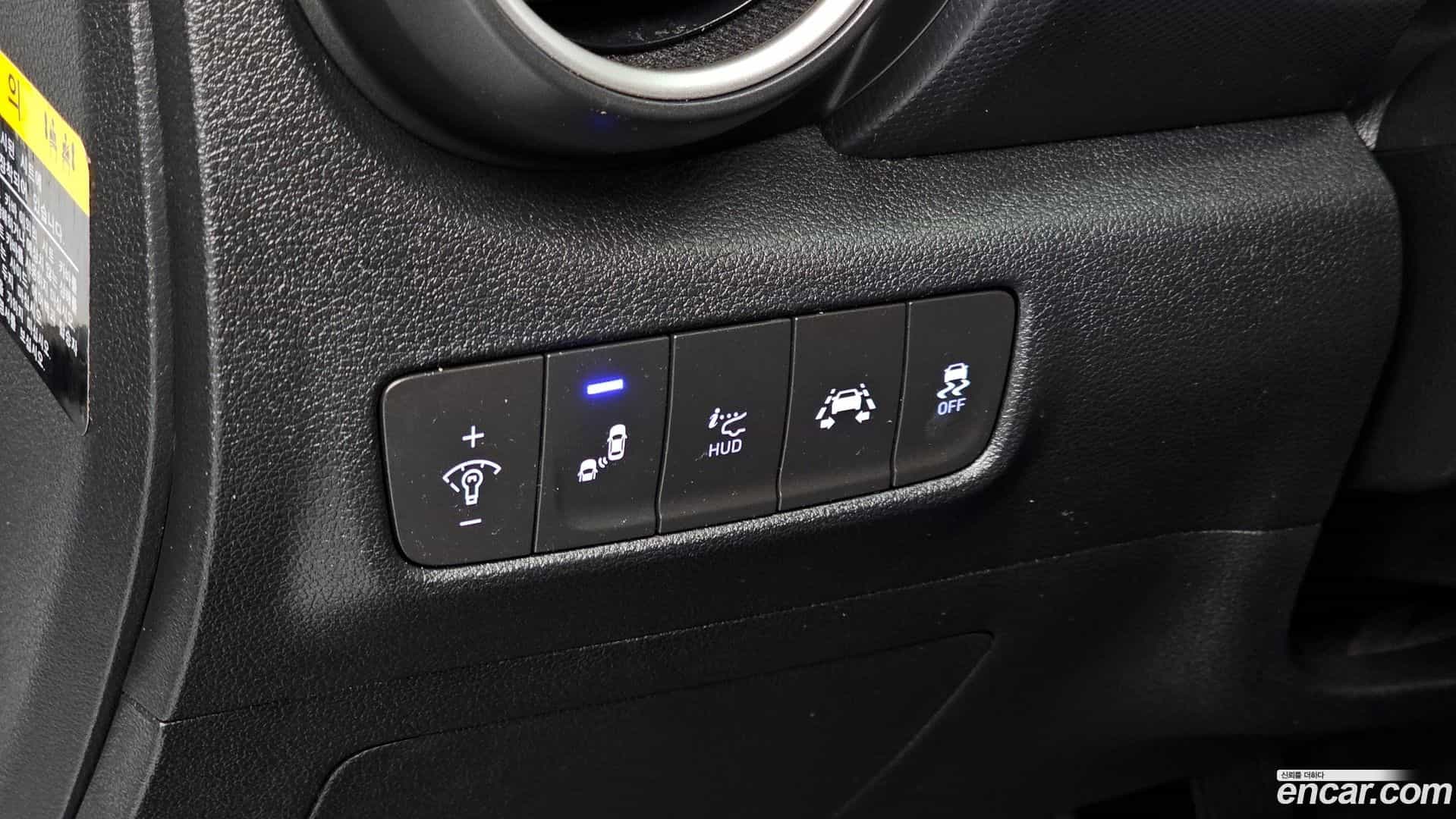 Kona Hyundai 2018.6-OPTION-020