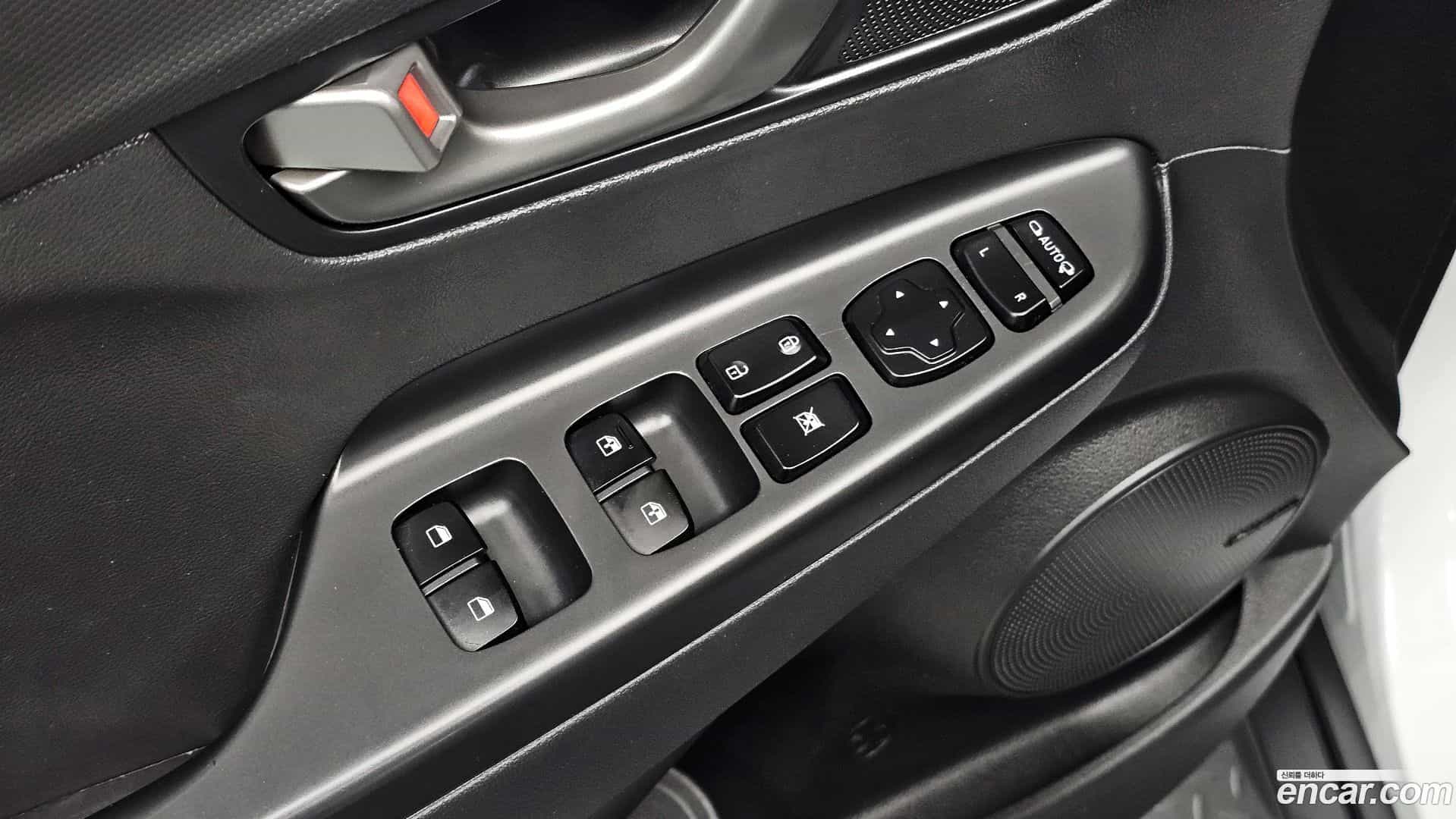 Kona Hyundai 2018.6-OPTION-022