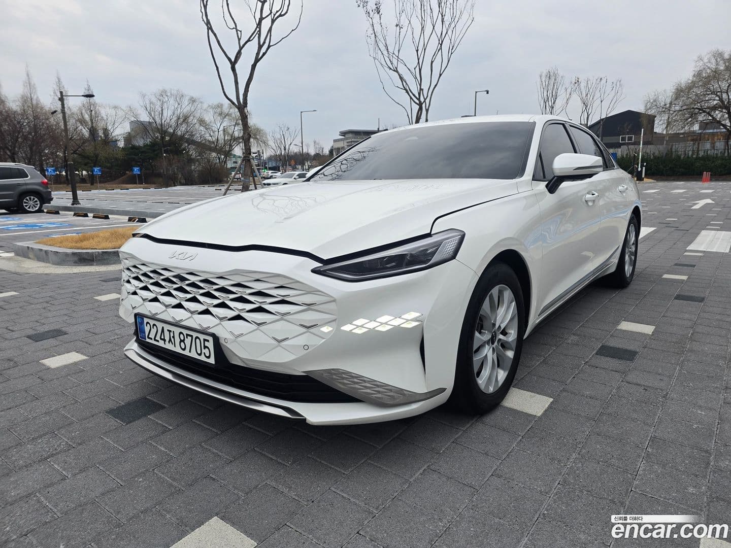 Main__Slider__Photo:K8 Kia 2022.1-0