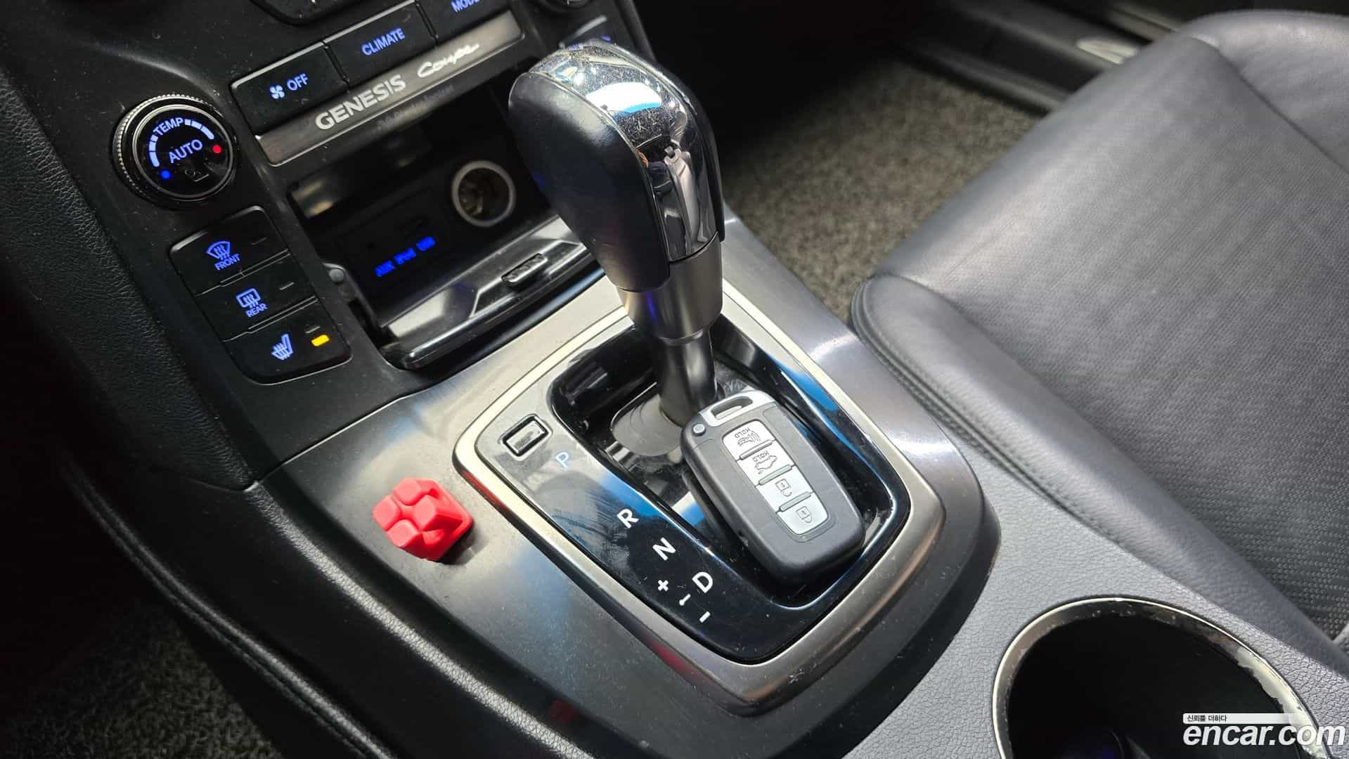 Genesis Hyundai 2012.3-INNER-009