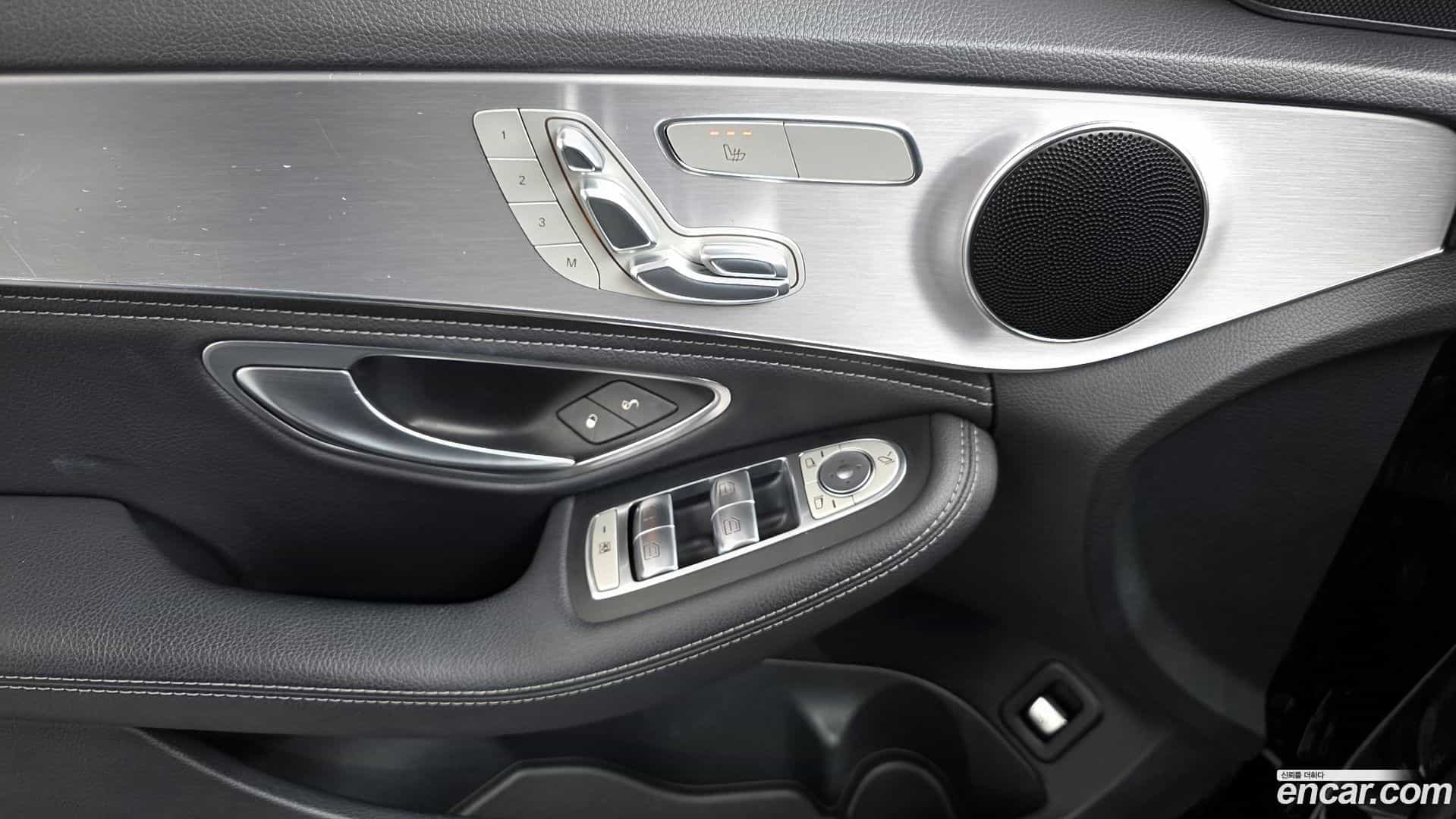 C-Class Mercedes-Benz 2014.11-OPTION-017