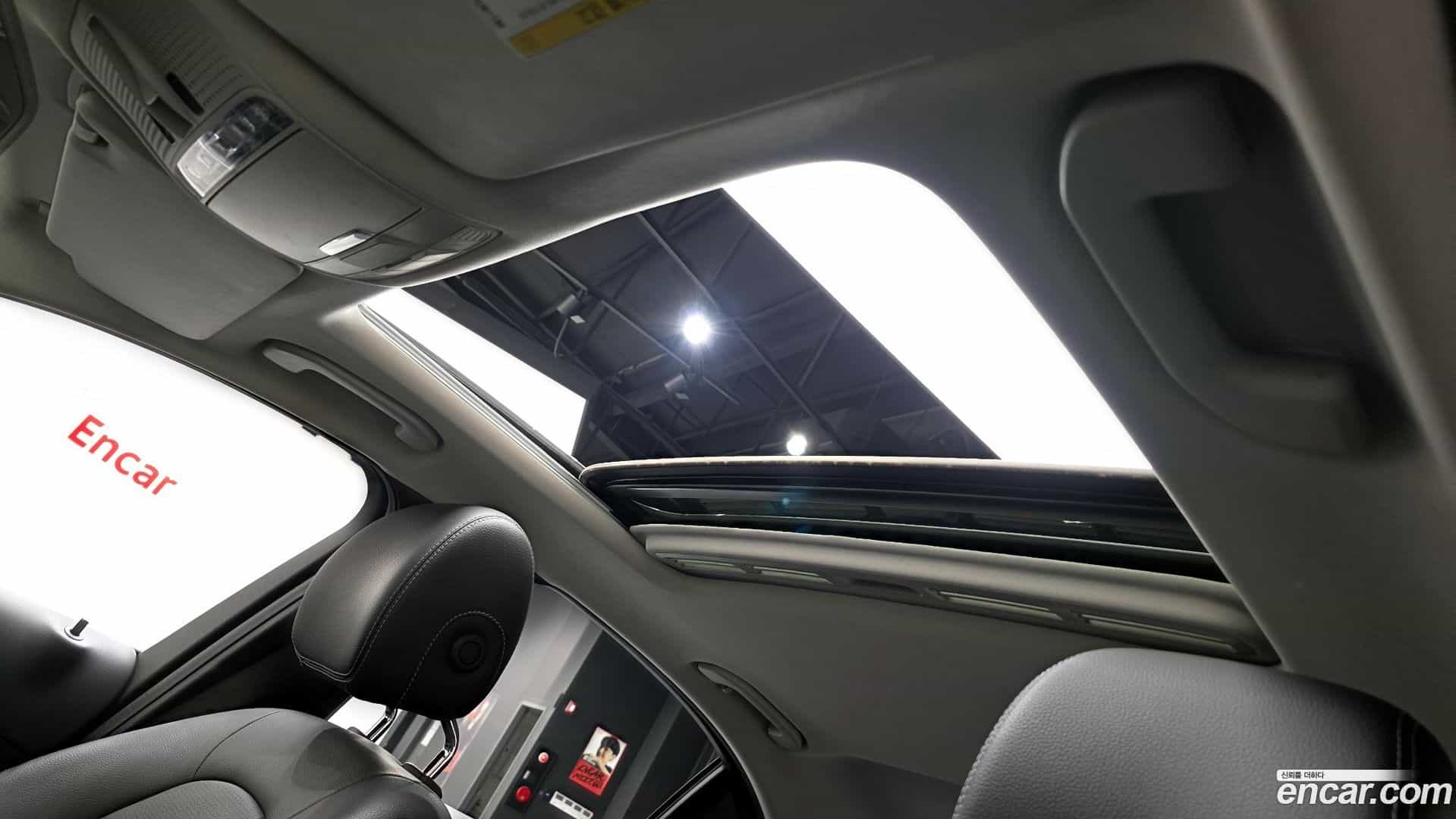 C-Class Mercedes-Benz 2014.11-OPTION-024