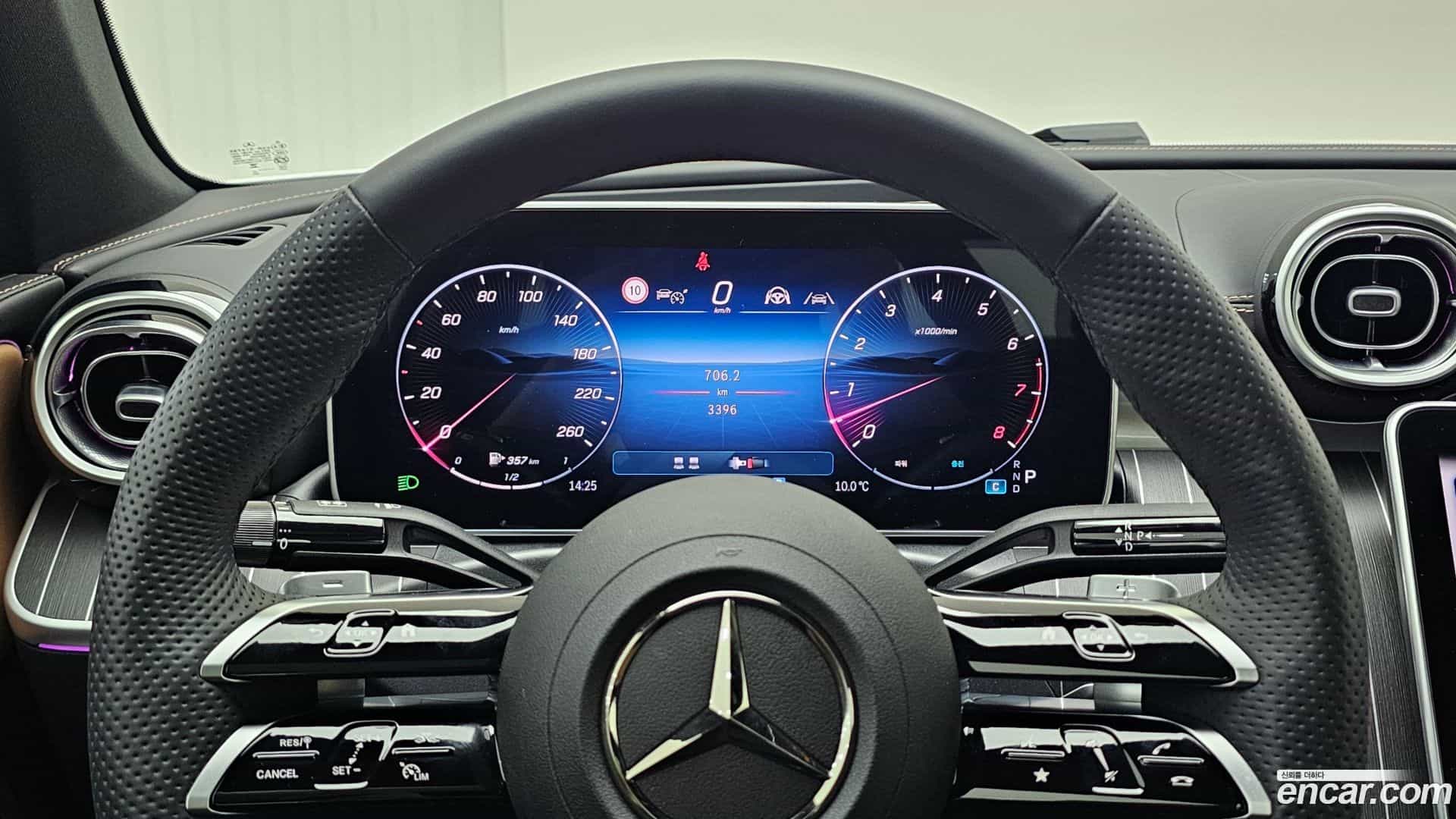 CLE-Class Mercedes-Benz 2025.6-INNER-008