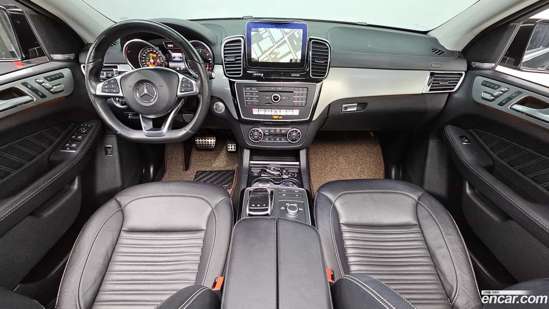 GLE-Class Mercedes-Benz 2017.6-INNER-007