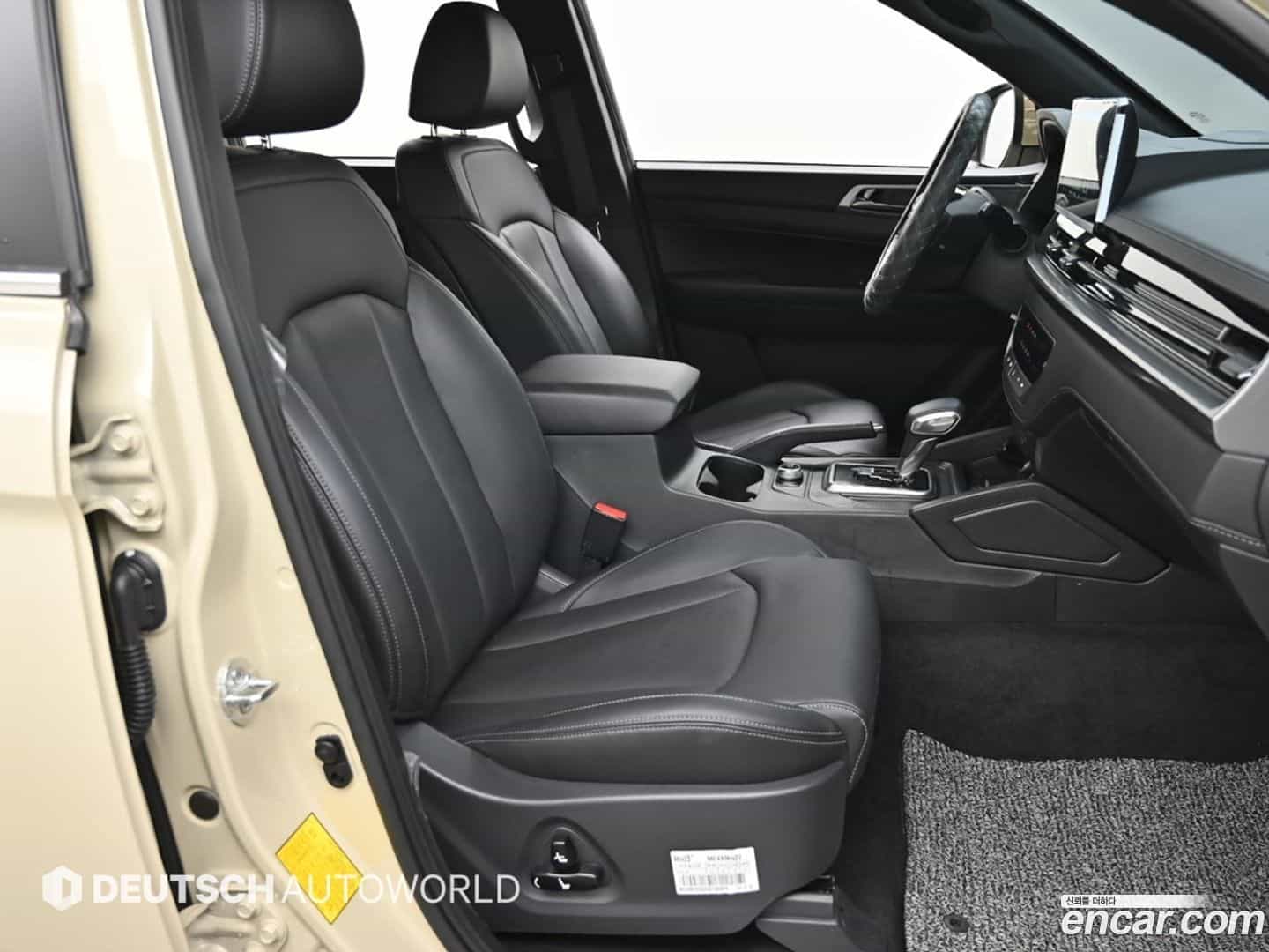 Rexton KG Mobility 2025.2-INNER-010