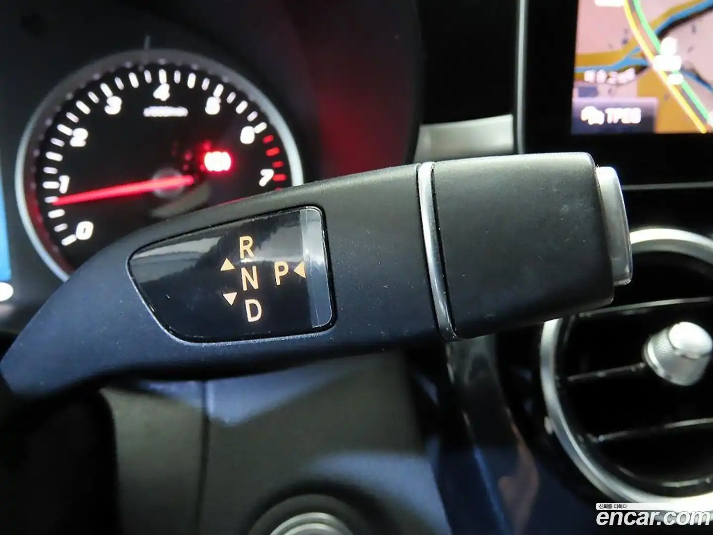 C-Class Mercedes-Benz 2019.11-OPTION-016
