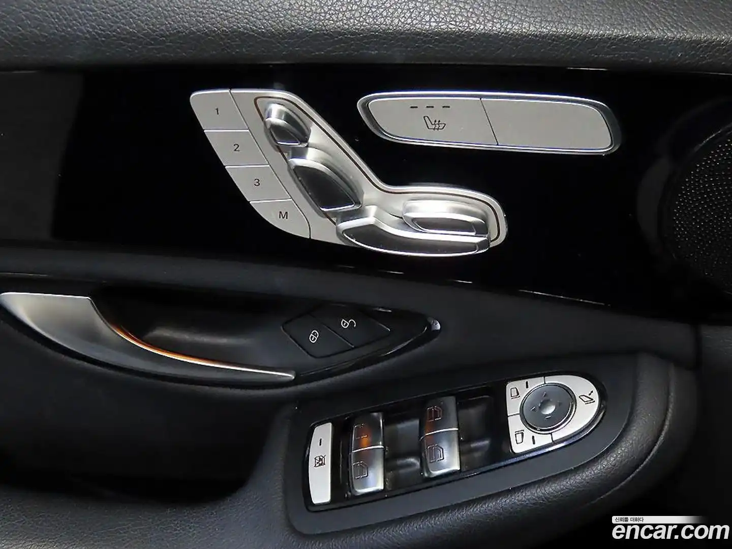 C-Class Mercedes-Benz 2019.11-OPTION-019