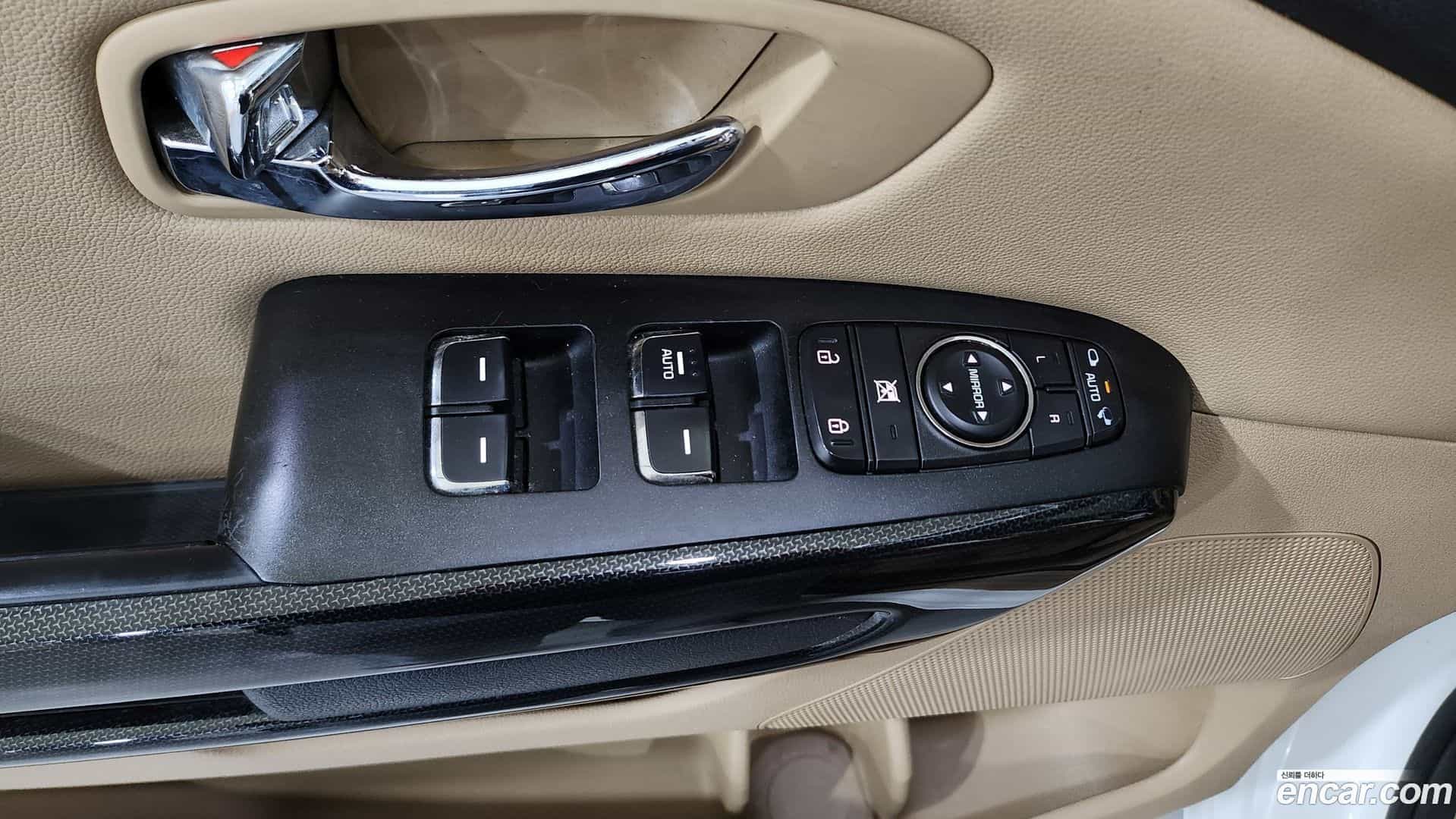 Canival Kia 2016.11-INNER-010