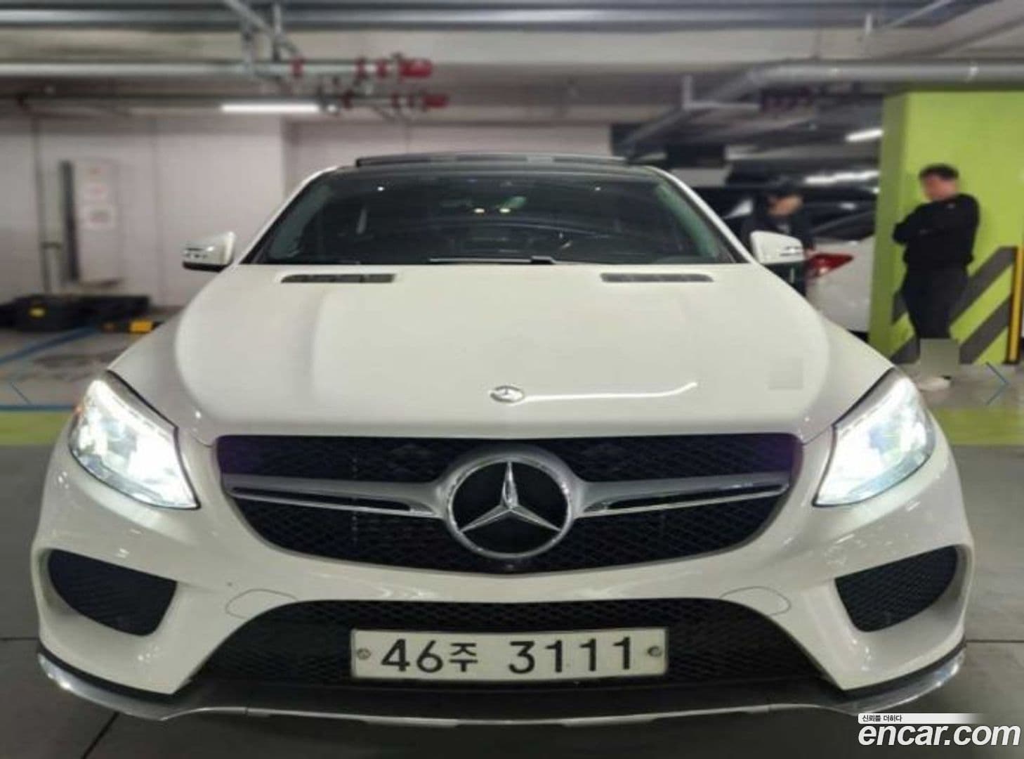 Main__Slider__Photo:GLE-Class Mercedes-Benz 2017.0-0