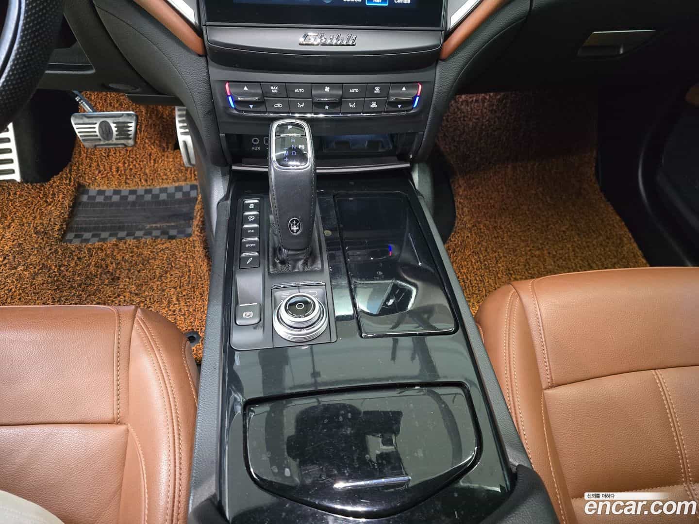 Ghibli Maserati 2019.11-OPTION-016