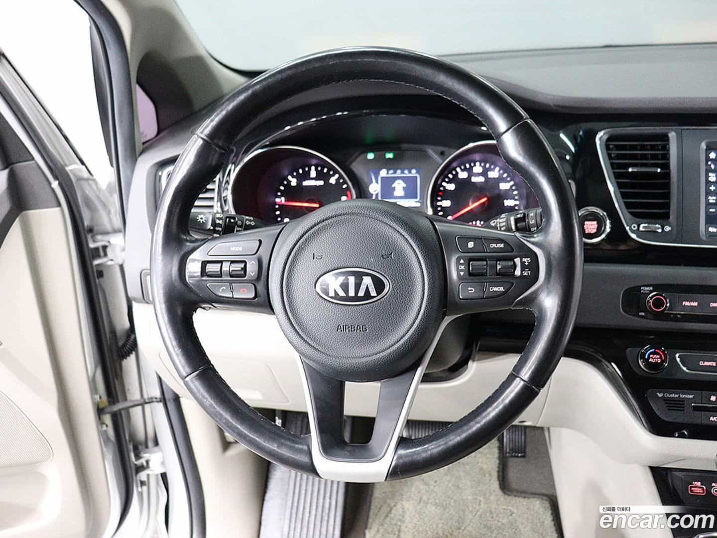Canival Kia 2017.0-OPTION-019