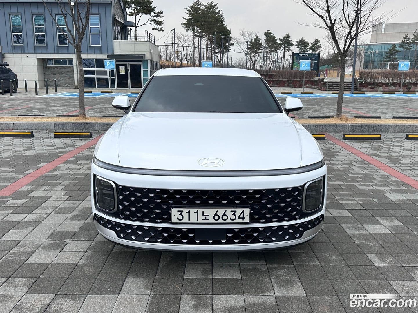 Main__Slider__Photo:Grandeur Hyundai 2023.5-0