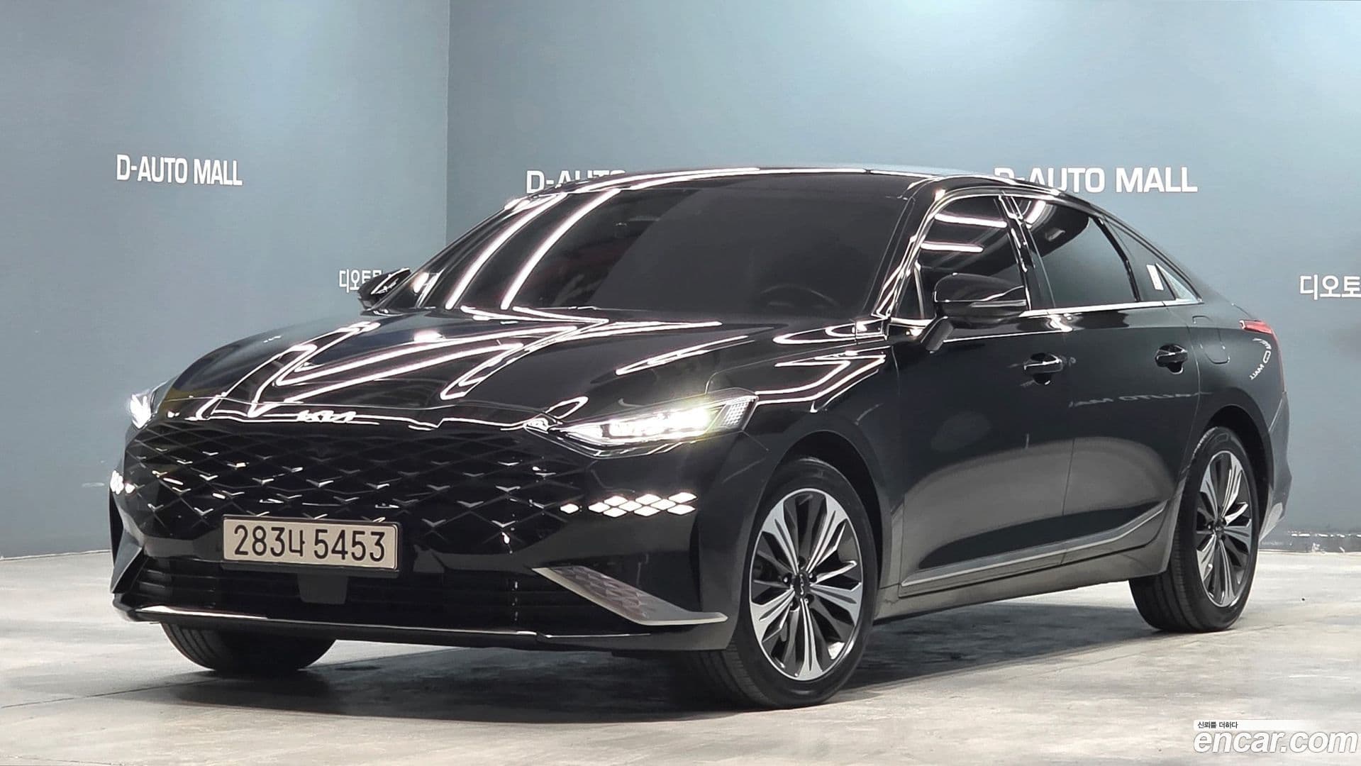Main__Slider__Photo:K8 Kia 2021.10-0