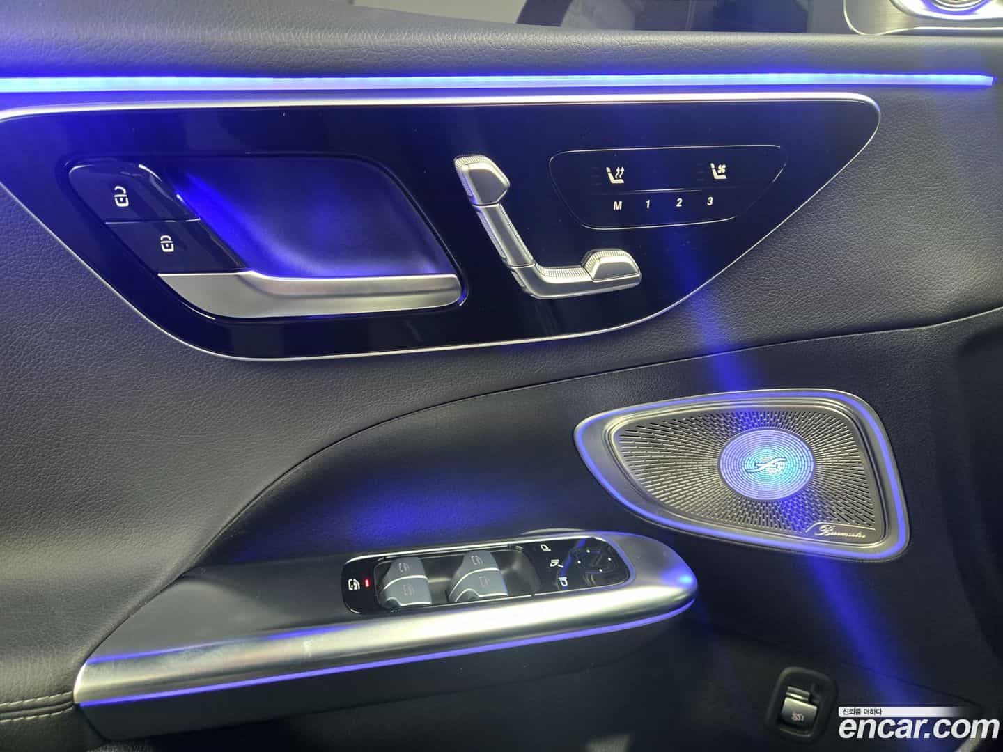 C-Class Mercedes-Benz 2024.4-INNER-009