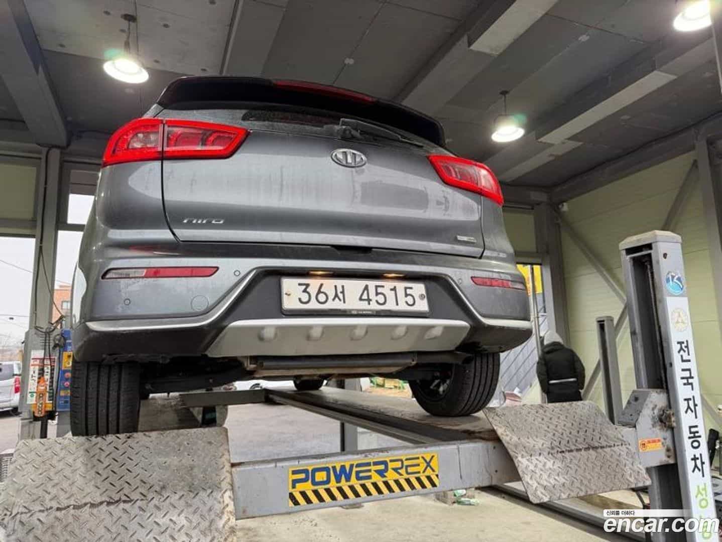 Niro Kia 2017.6-OUTER-002