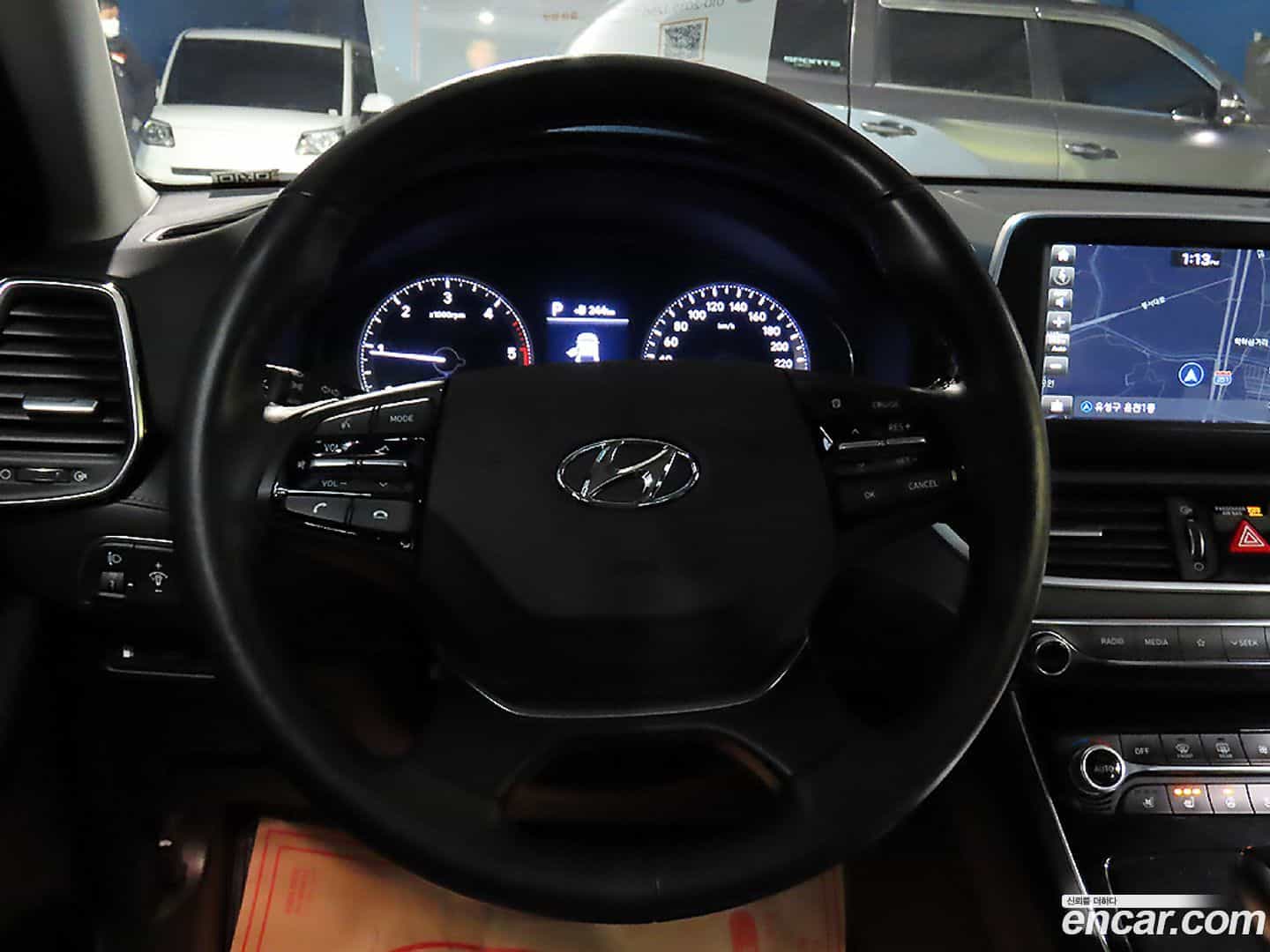 Grandeur Hyundai 2017.0-INNER-008