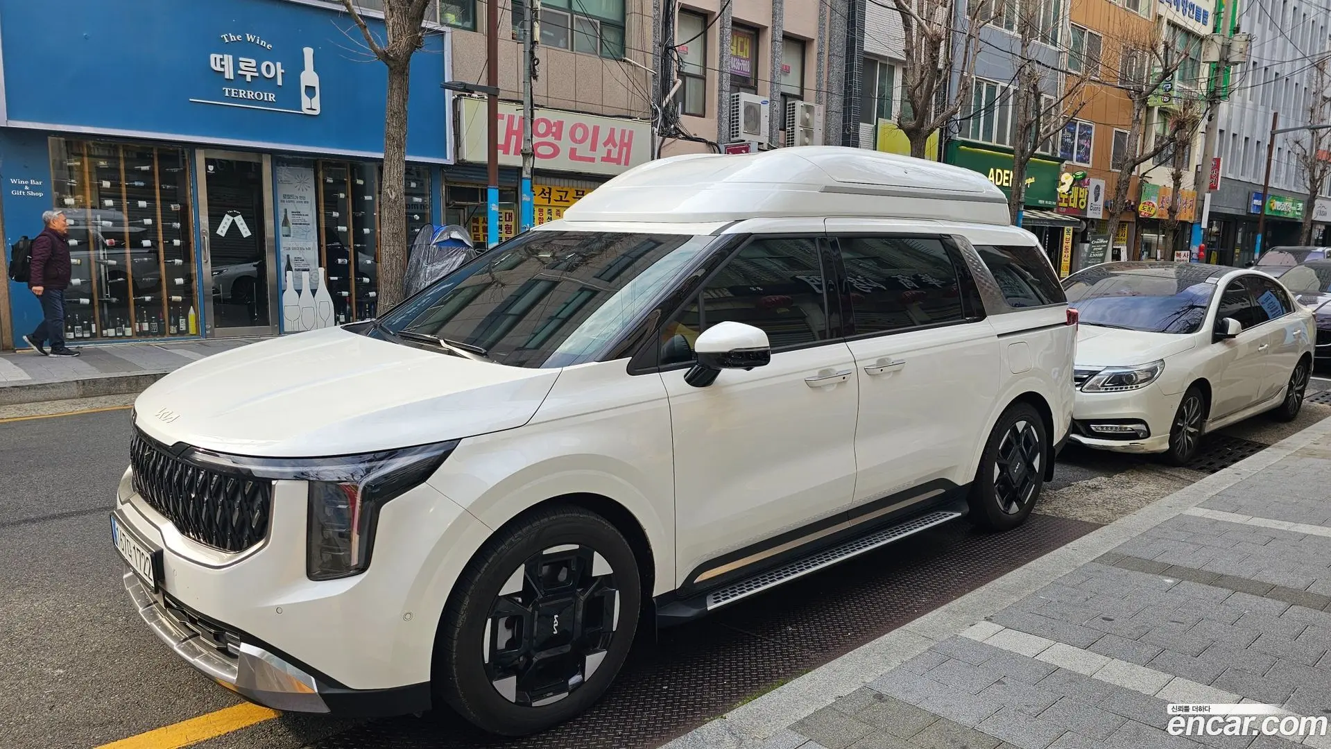 Main__Slider__Photo:Canival Kia 2023.11-0