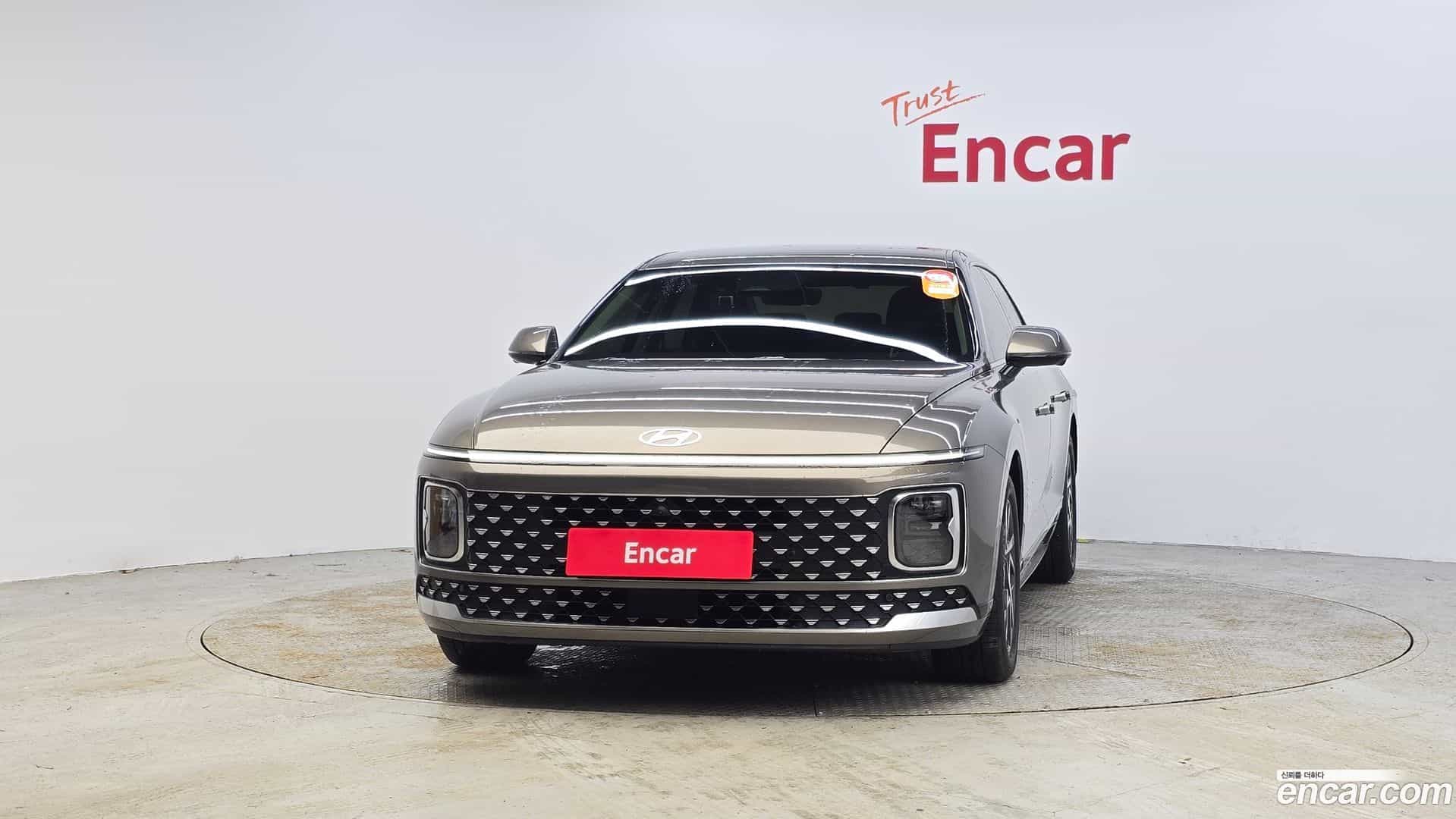 Grandeur Hyundai 2023.1-OUTER-003