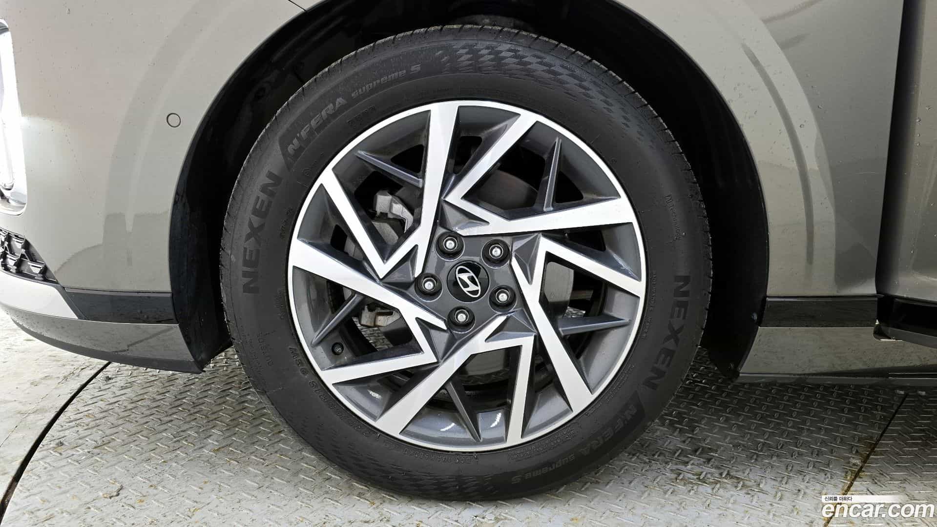 Grandeur Hyundai 2023.1-OUTER-005