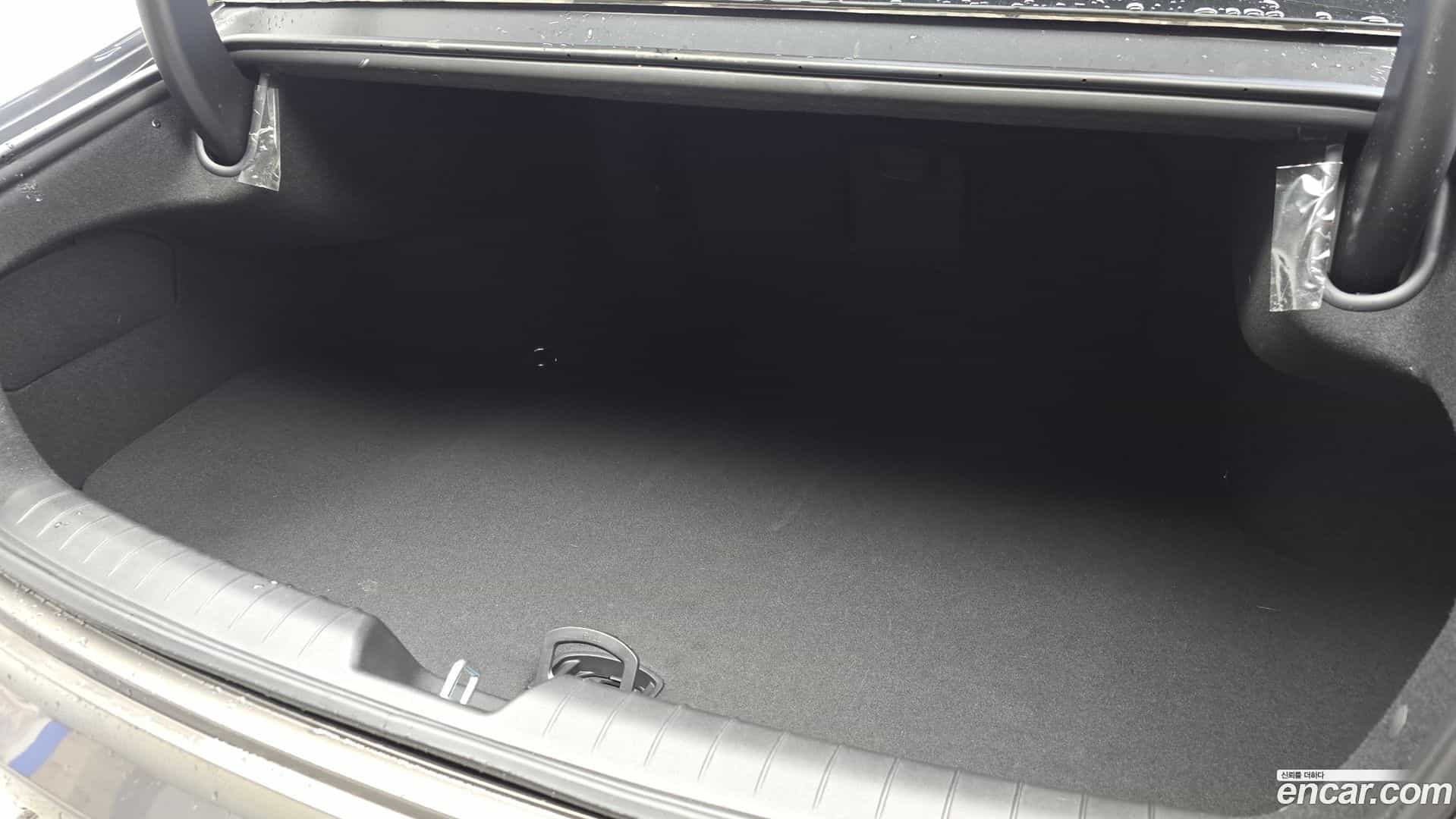 Grandeur Hyundai 2023.1-OPTION-024